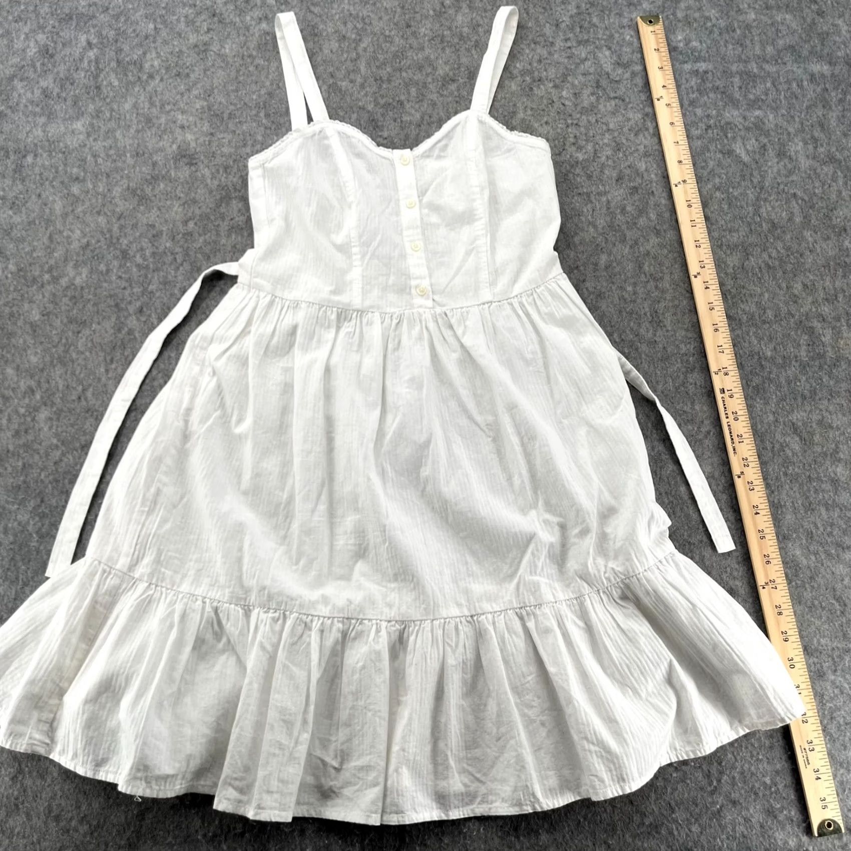 brandy melville white dress cream floral blair Brandy Melville | Dresses |
