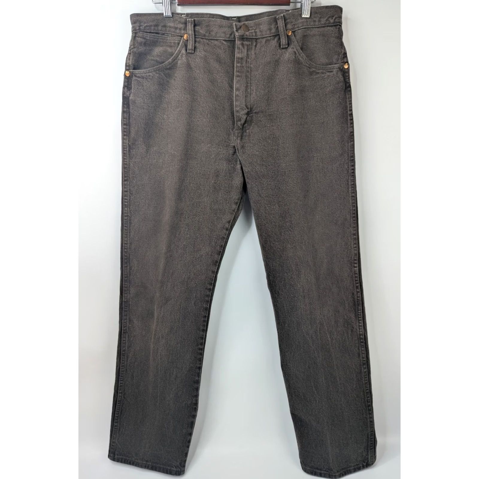 Wrangler VINTAGE Wrangler Cowboy Cut Brown Denim Jeans 35x32 Western Rodeo Made in USA 13MWZKL Cowboy Cut Men Jeans Brown 35x32 Denim USA Cowboy Size US 35 - 3 Thumbnail
