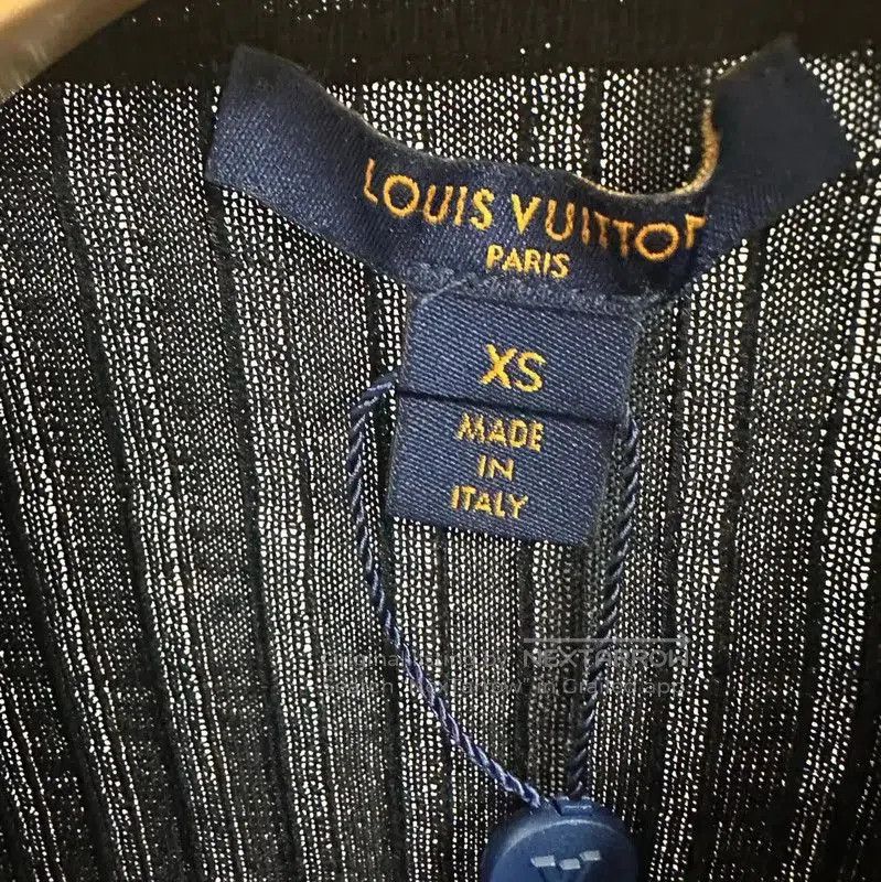 Louis Vuitton Louis Vuitton Black Wool Knit Top XS Size . Size XS / US 0-2 / IT 36-38 - 3 Thumbnail