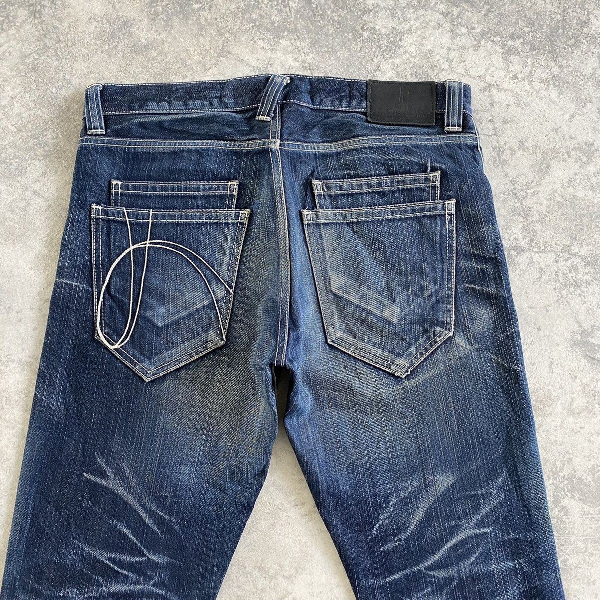 Japanese Brand 2000’s No ID Japan Faded Honeycomb Jeans Slim Fit Size US 31 - 18 Thumbnail