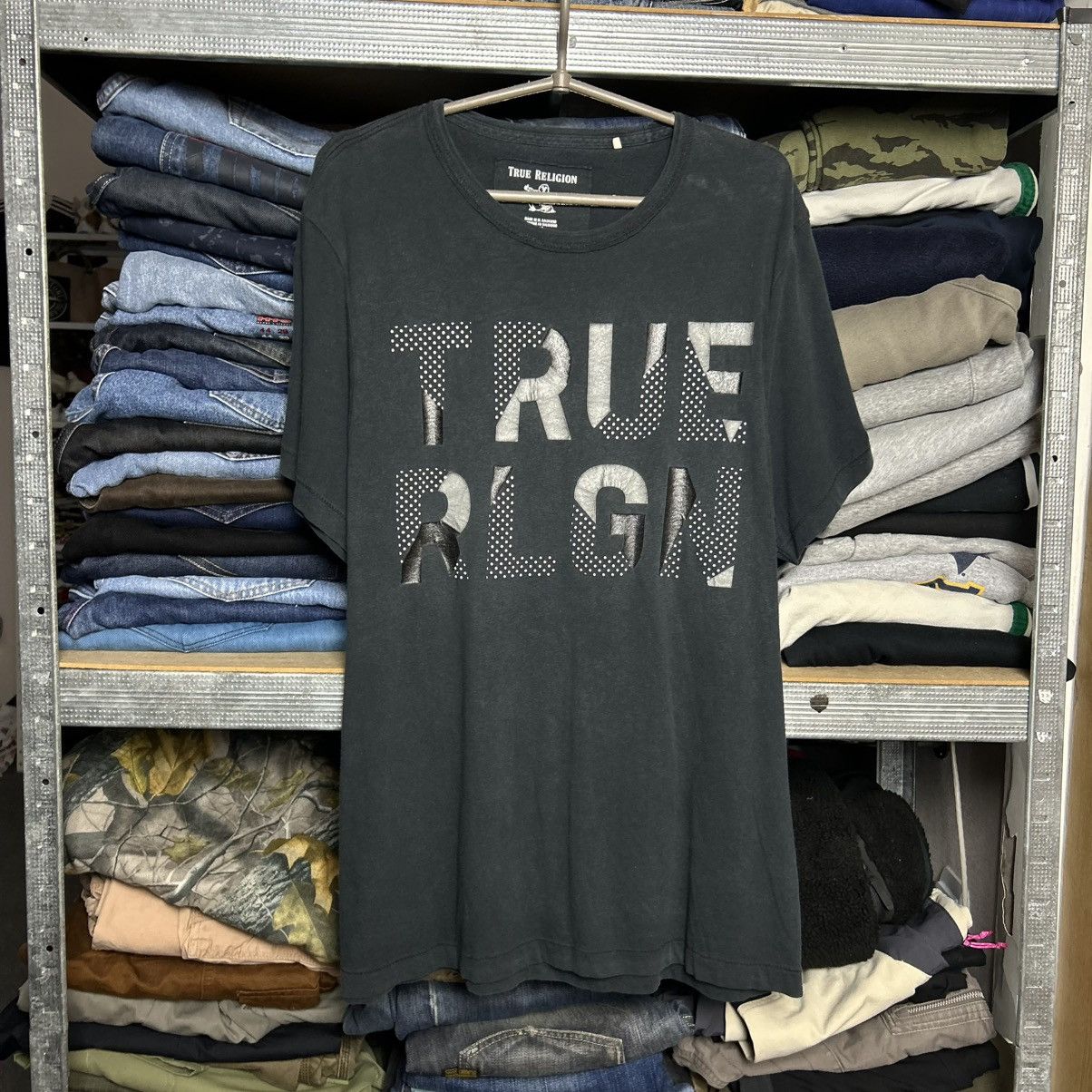 True Religion Mens True Religion Big Logo Streetwear y2k japan tee Size US L / EU 52-54 / 3 - 1 Thumbnail