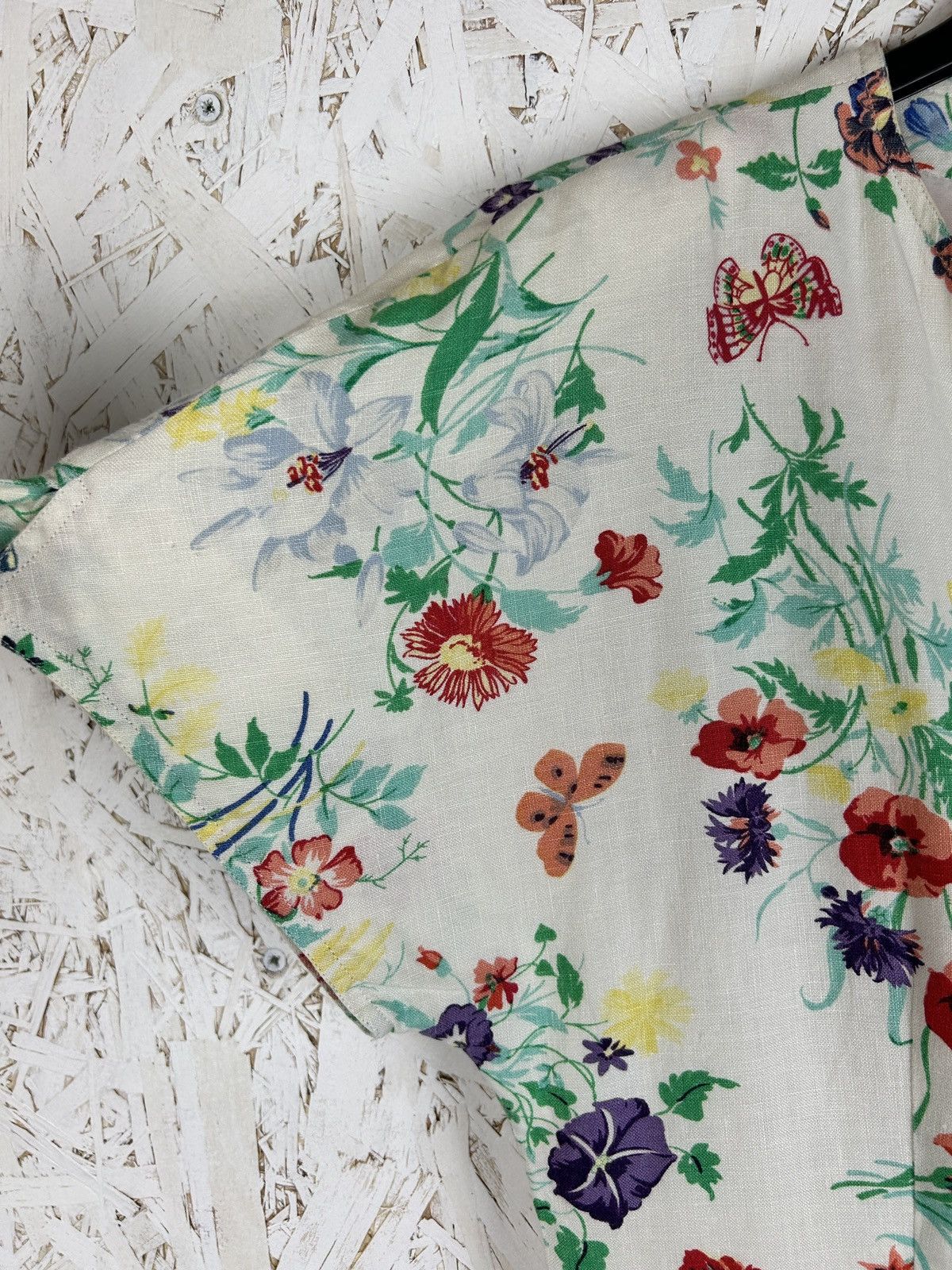 Gucci Vintage Gucci Linen Floral Print Wrap Dress 44 Size M / US 6-8 / IT 42-44 - 3 Thumbnail