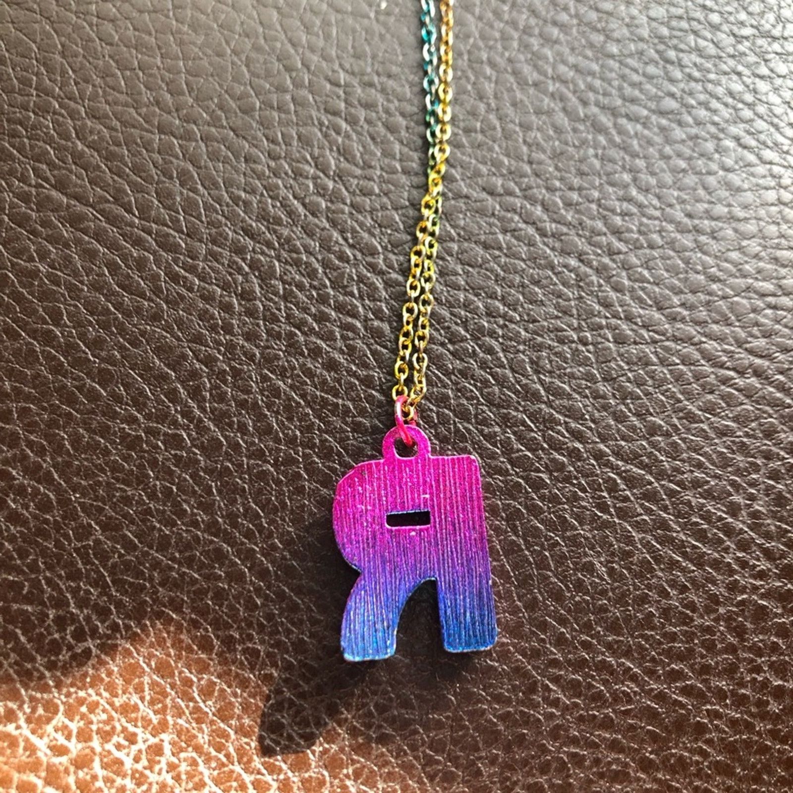 Jewelry Rainbow monogram initial “R” pendant on chain necklace Size ONE SIZE - 6 Thumbnail