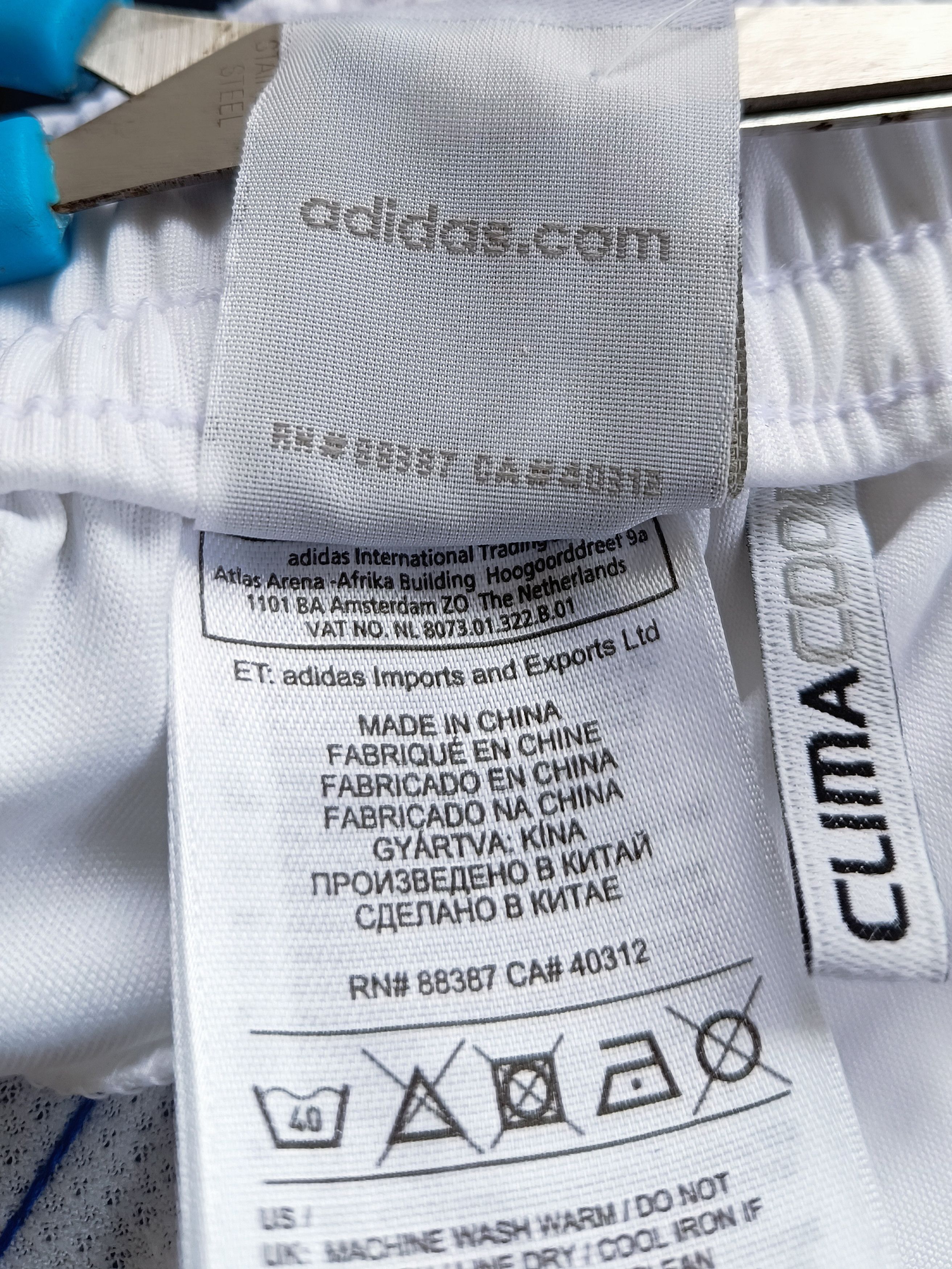 Adidas ADIDAS SCHALKE 04 SHORTS M Size New Size US 34 / EU 50 - 12 Thumbnail
