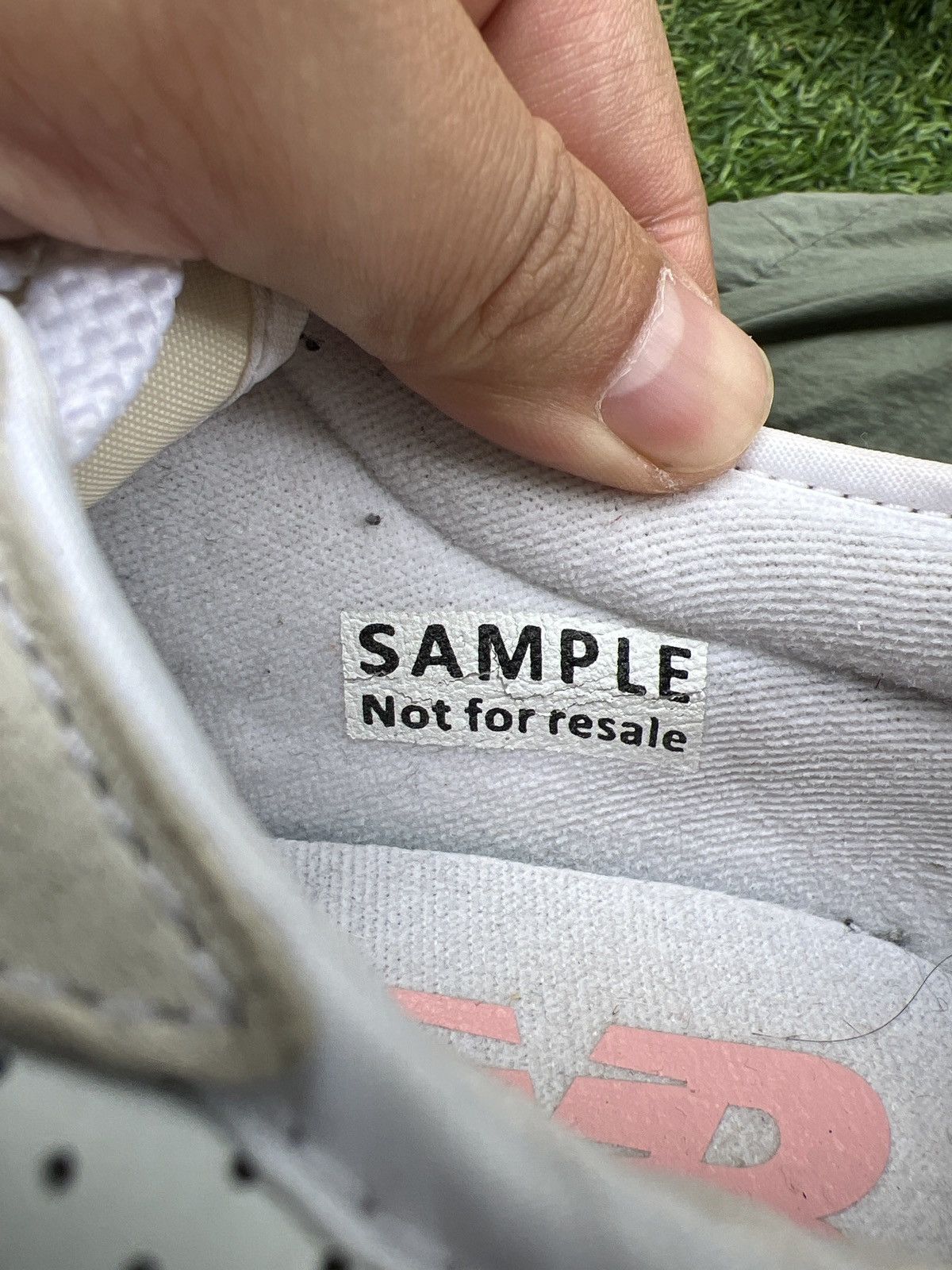 Casablanca × New Balance Sample New Balance x Casablanca 327 Munsell White Green Size US 7.5 / IT 37.5 - 8 Thumbnail