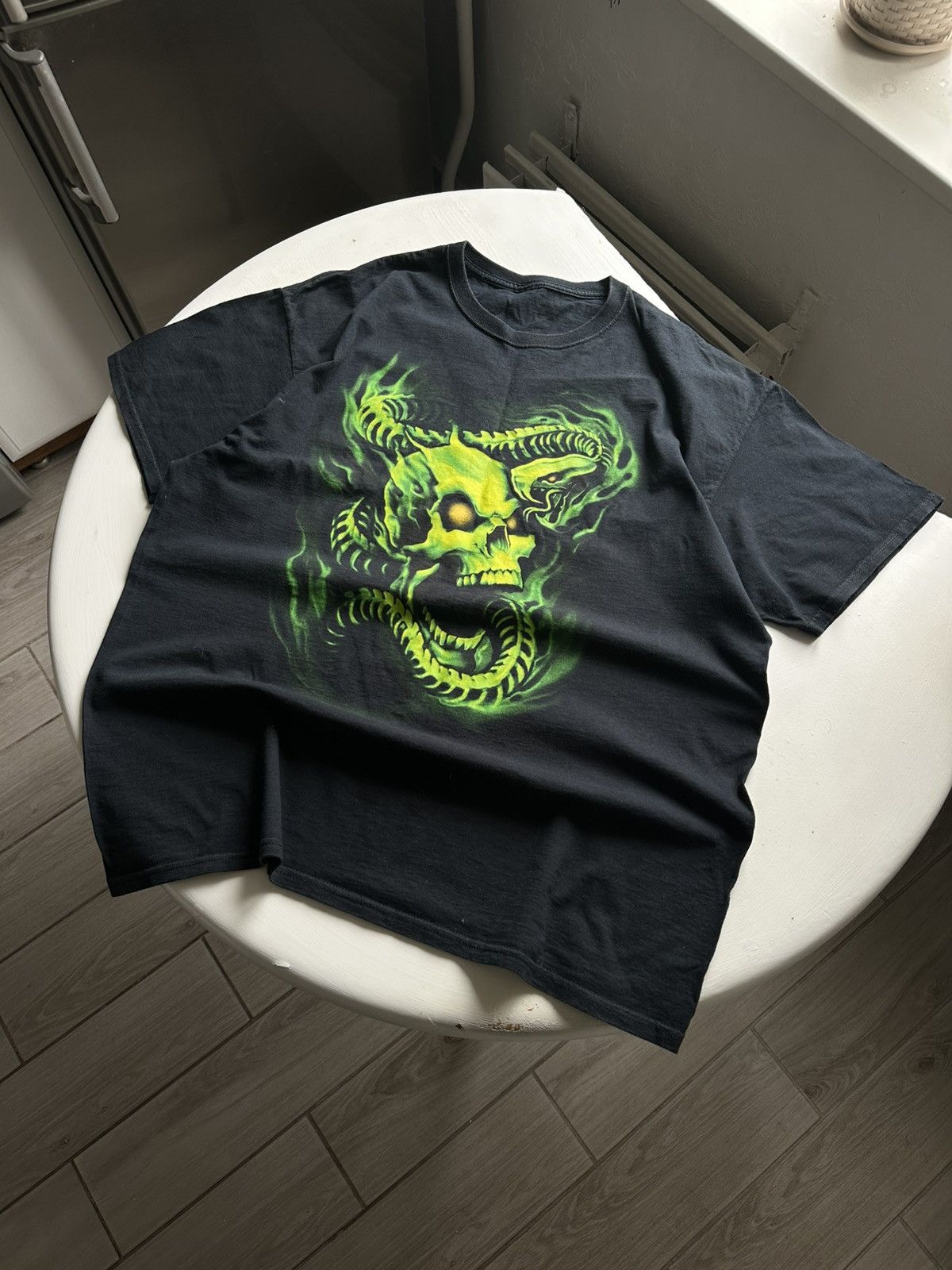 Other Vintage Y2K Fire Skull and Dragon Rock Tee Size US XL / EU 56 / 4 - 1 Thumbnail