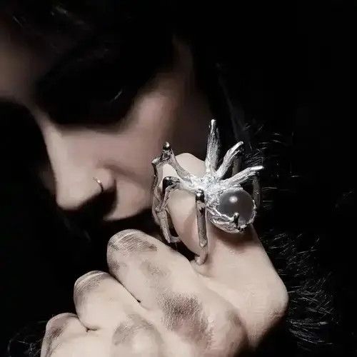 Jewelry x Ring Gold Plated Gothic White Crystal Spider Adjustable Ring in Silver, Men's