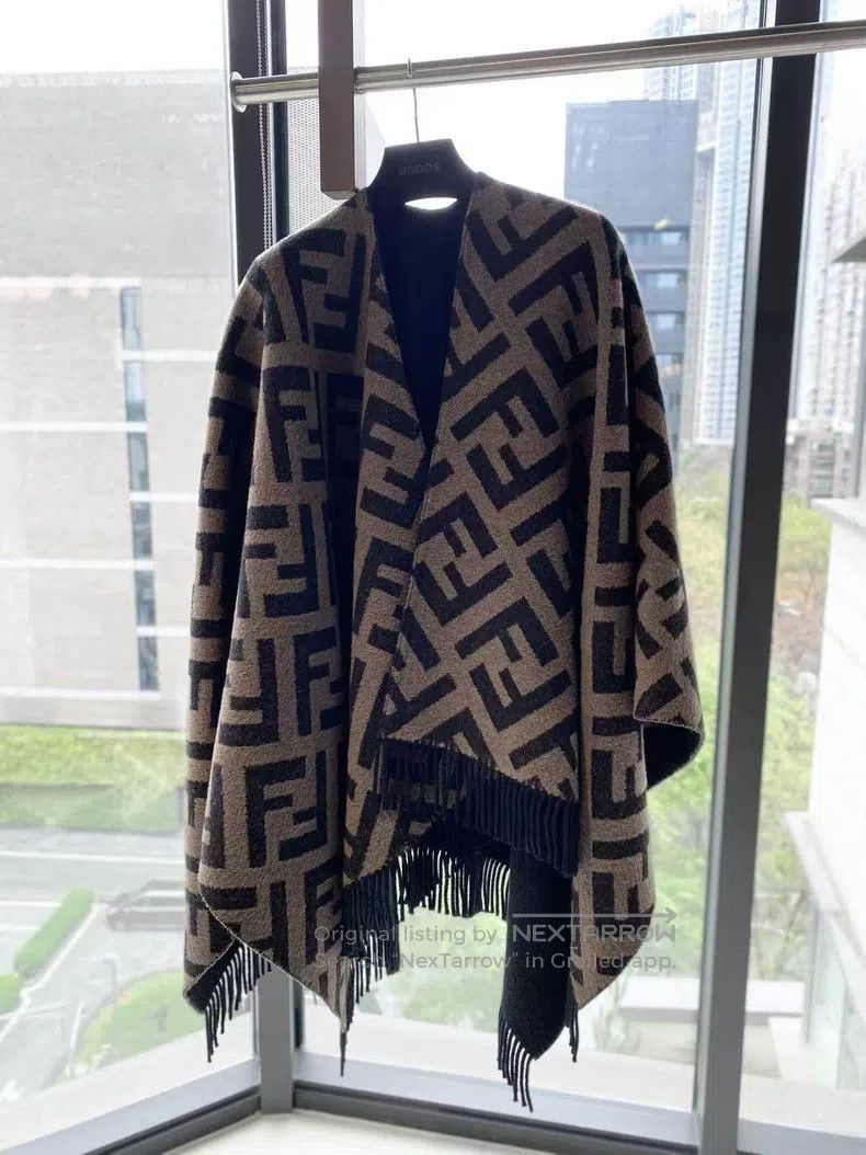 Fendi Fendi Wool Monogrammed Double-Faced Cloak Cape, Length 81 Size ONE SIZE - 3 Thumbnail