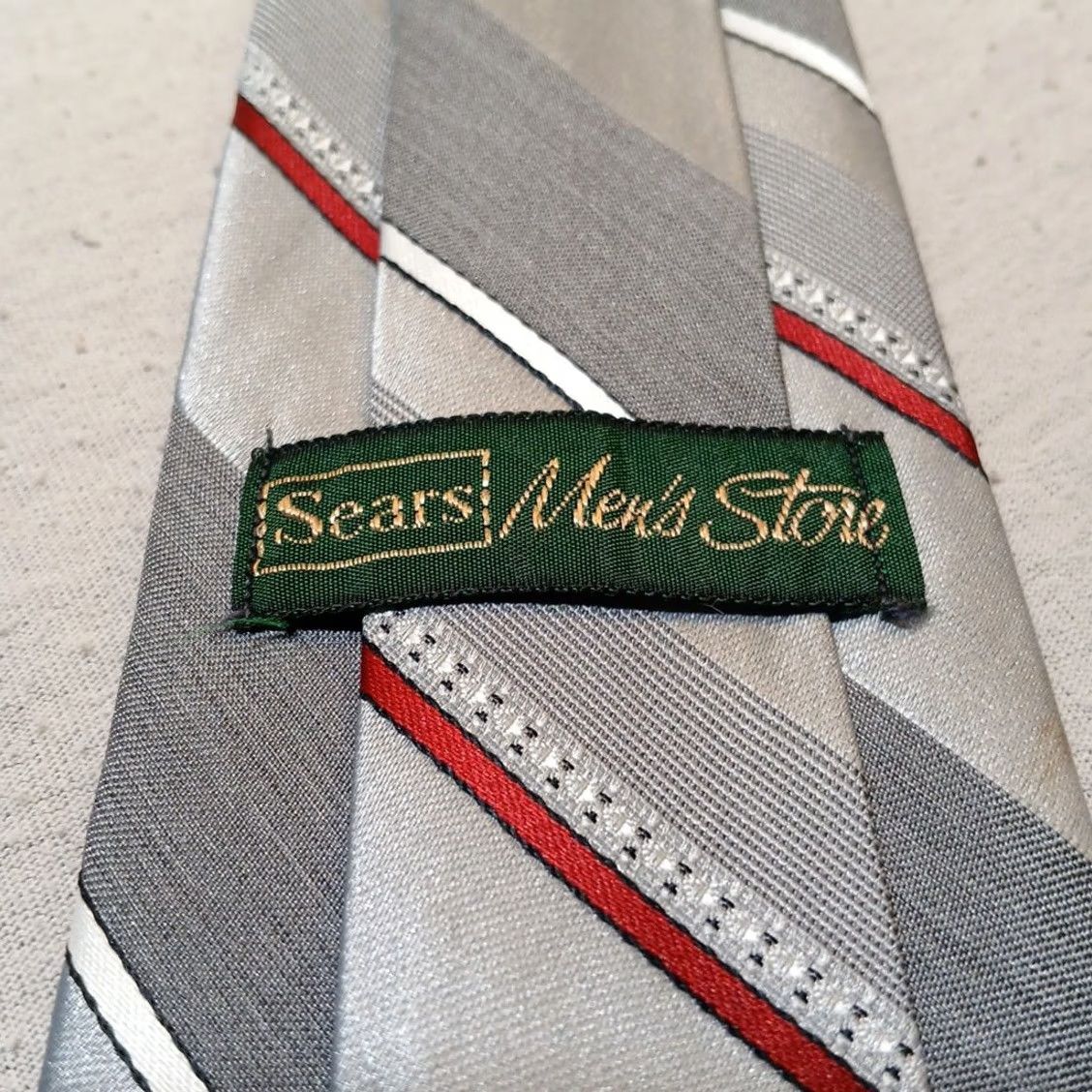 Sears VINTAGE Sears Men's Store Necktie Gray Tie With Red And White Stripes 56" x 3" Red Striped Pointed Classic Short One Size Men Mens Tie Size ONE SIZE - 4 Thumbnail