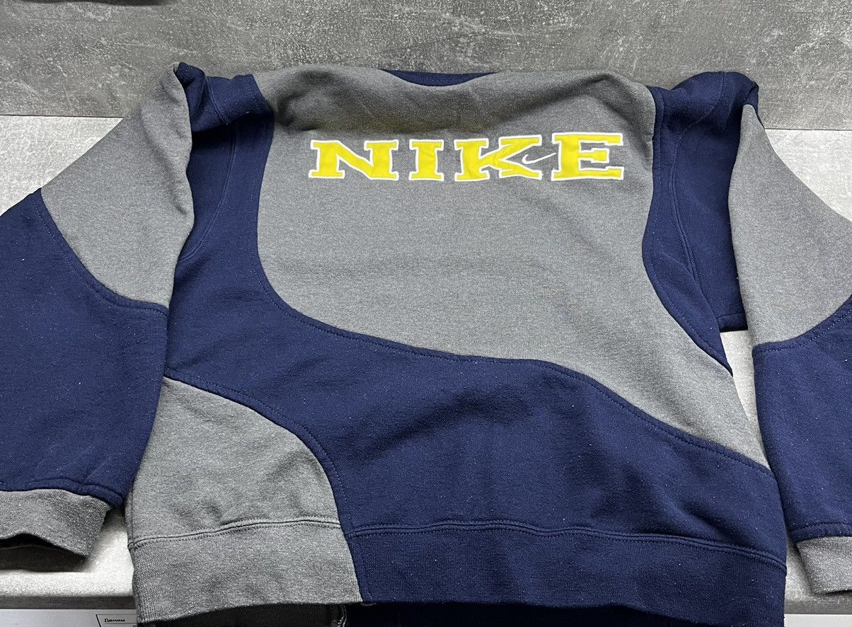 Nike × Vintage Nike center logo 90s vintage sweatshirt size L Size US L / EU 52-54 / 3 - 4 Thumbnail