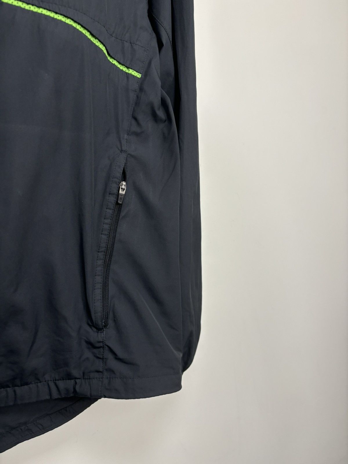 Nike Vintage Nike Y2K Black Reflective Drill Hype Track Jacket Size US S / EU 44-46 / 1 - 8 Thumbnail