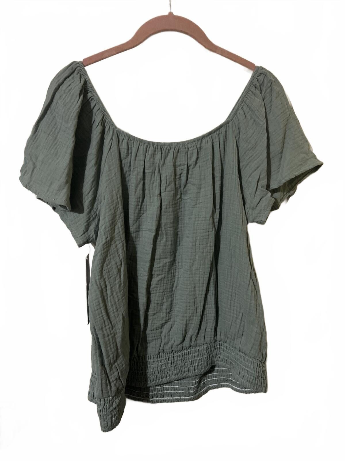 Other Olivia Grace Puff Sleeve Smocked Hem Top in Sage Green L Size L / US 10 / IT 46 - 6 Thumbnail