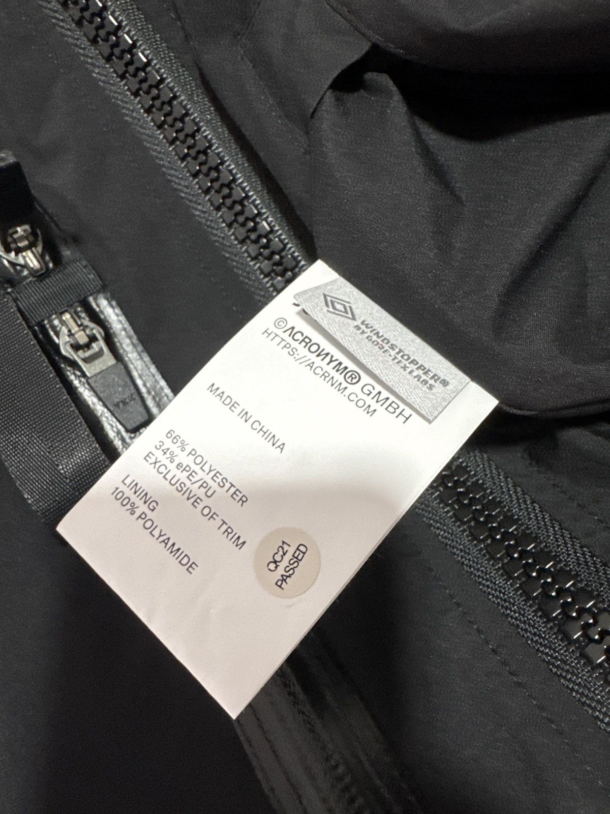 Acronym J91U-WSDB Size US M / EU 48-50 / 2 - 11 Thumbnail