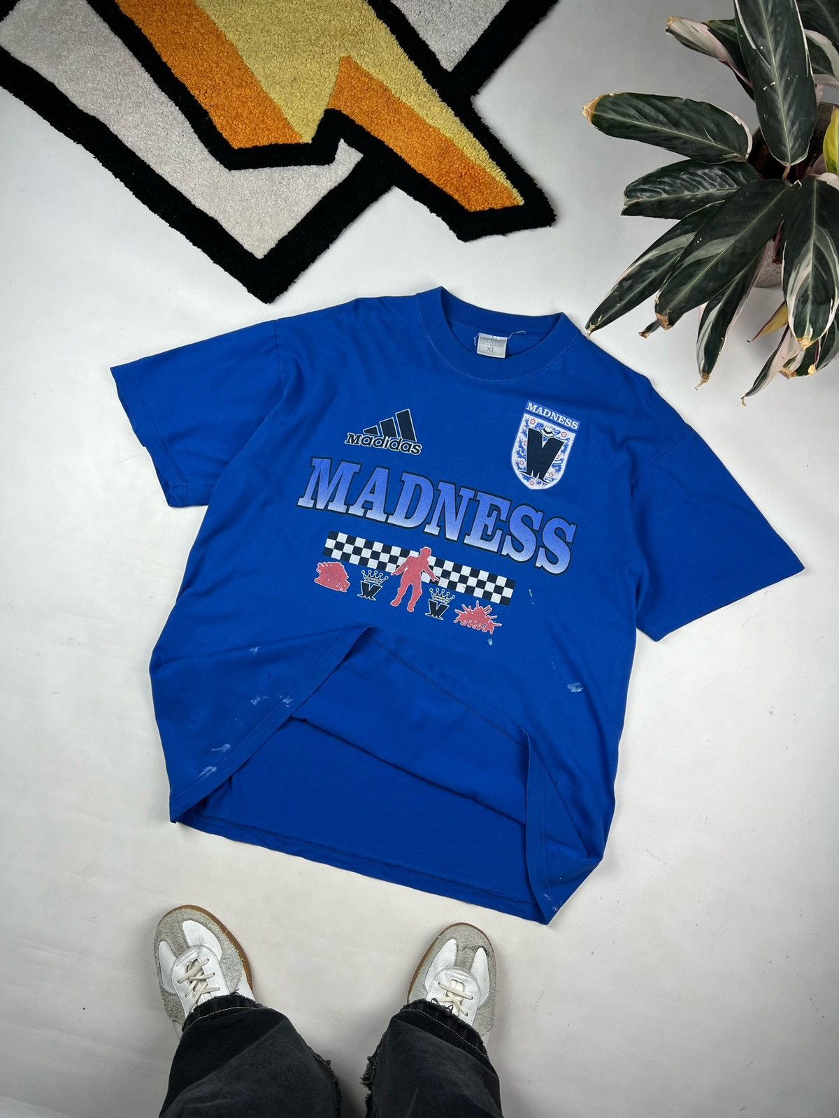 Band Tees × Vintage madness vintage band tee rock tshirt Size US XL / EU 56 / 4 - 6 Thumbnail