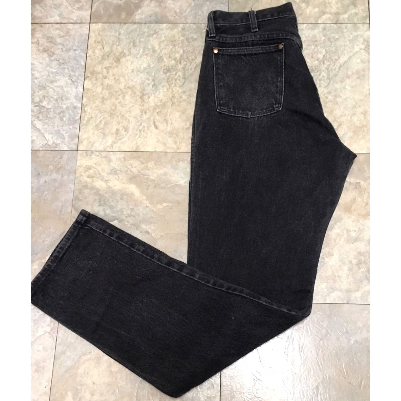 Wrangler VINTAGE Wrangler Jeans High Waist Made In USA Black/Faded Black Sz 13 X 34 32" Waist Womens Jeans Straight Leg USA 1980s 90s Size 34" / US 12 / IT 48 - 4 Thumbnail