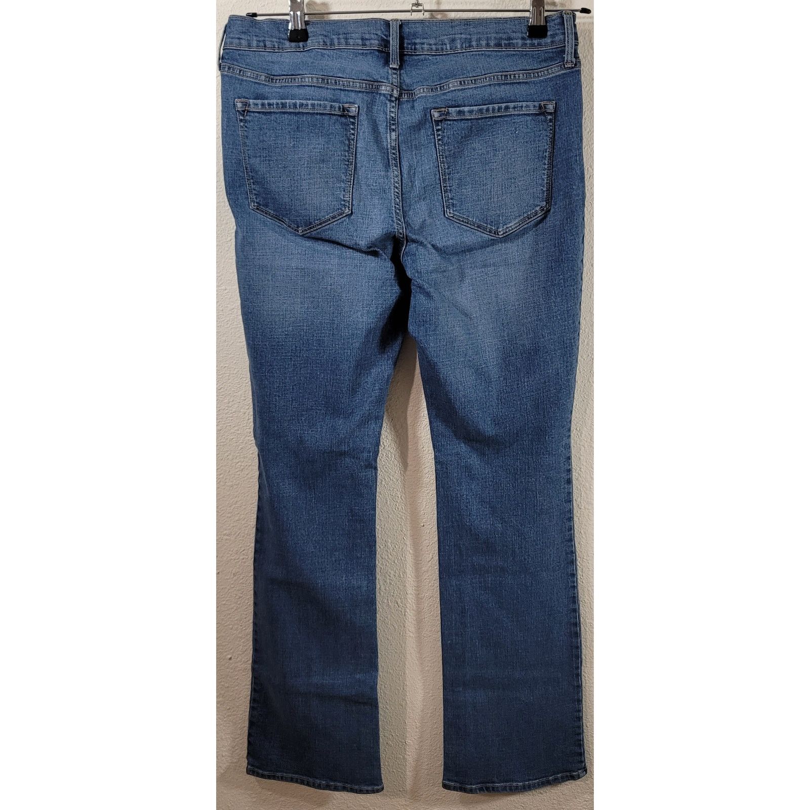 Old Navy Old Navy Light Blue Mid Rise Denim Jeans 12R Lightweight Size 34" / US 12 / IT 48 - 3 Thumbnail
