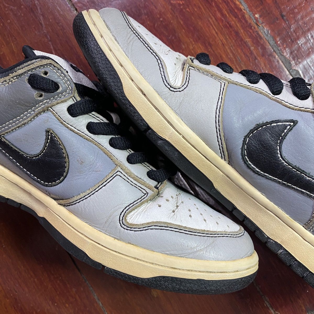 Nike SB Dunk Low Lunar Eclipse West 2005 Size US 8.5 / EU 41-42 - 5 Thumbnail