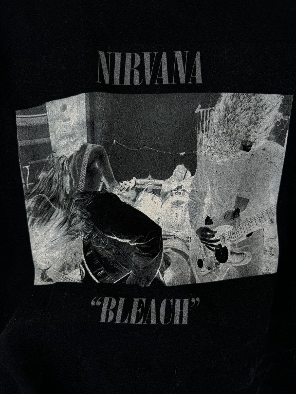 Nirvana Mens Vintage Nirvana “Bleach” T-shirt rock band tee Size US L / EU 52-54 / 3 - 4 Thumbnail