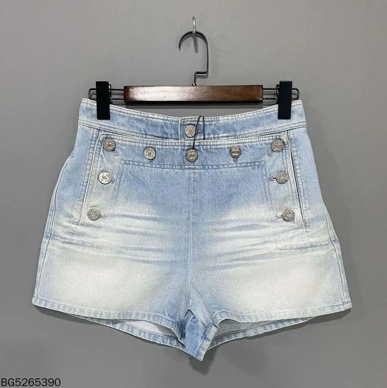 Chanel Chanel Light Blue Women's Shorts 0089 Size 26" / US 2 / IT 38 - 1 Thumbnail