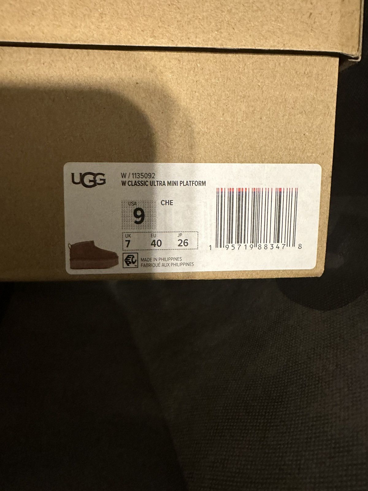 Ugg Womens Ugg Boots Size US 9 / IT 39 - 7 Thumbnail