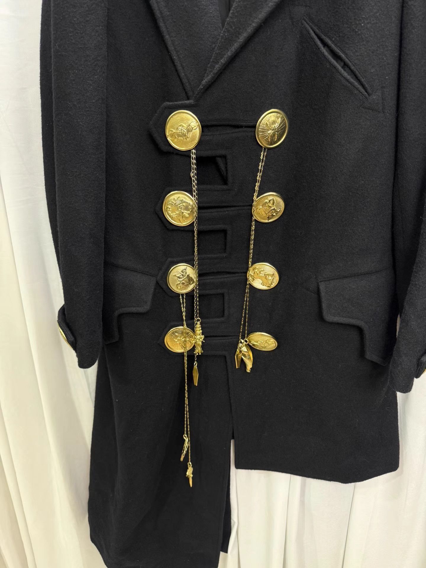 Yohji Yamamoto Black Heavy Coat with Gold Button Details Size M Size US M / EU 48-50 / 2 - 2 Thumbnail