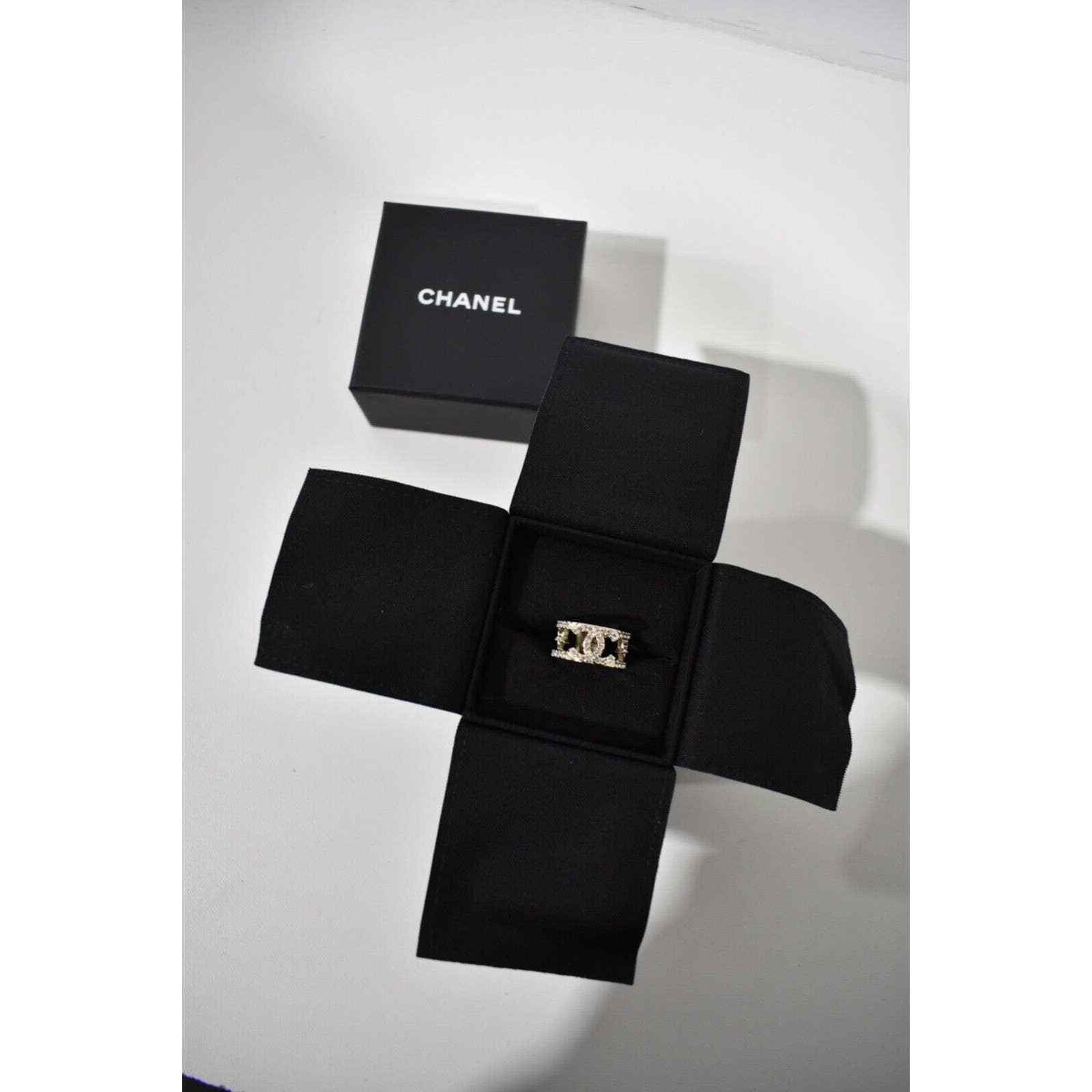 Chanel Chanel 22S Gold Crystal Star Interlocking Fashion Ring 52 6 Size ONE SIZE - 2 Thumbnail