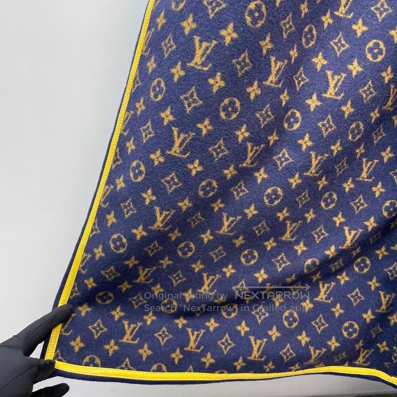 Louis Vuitton Louis Vuitton Navy blue long coat with presbyopia printed Size S / US 4 / IT 40 - 3 Thumbnail