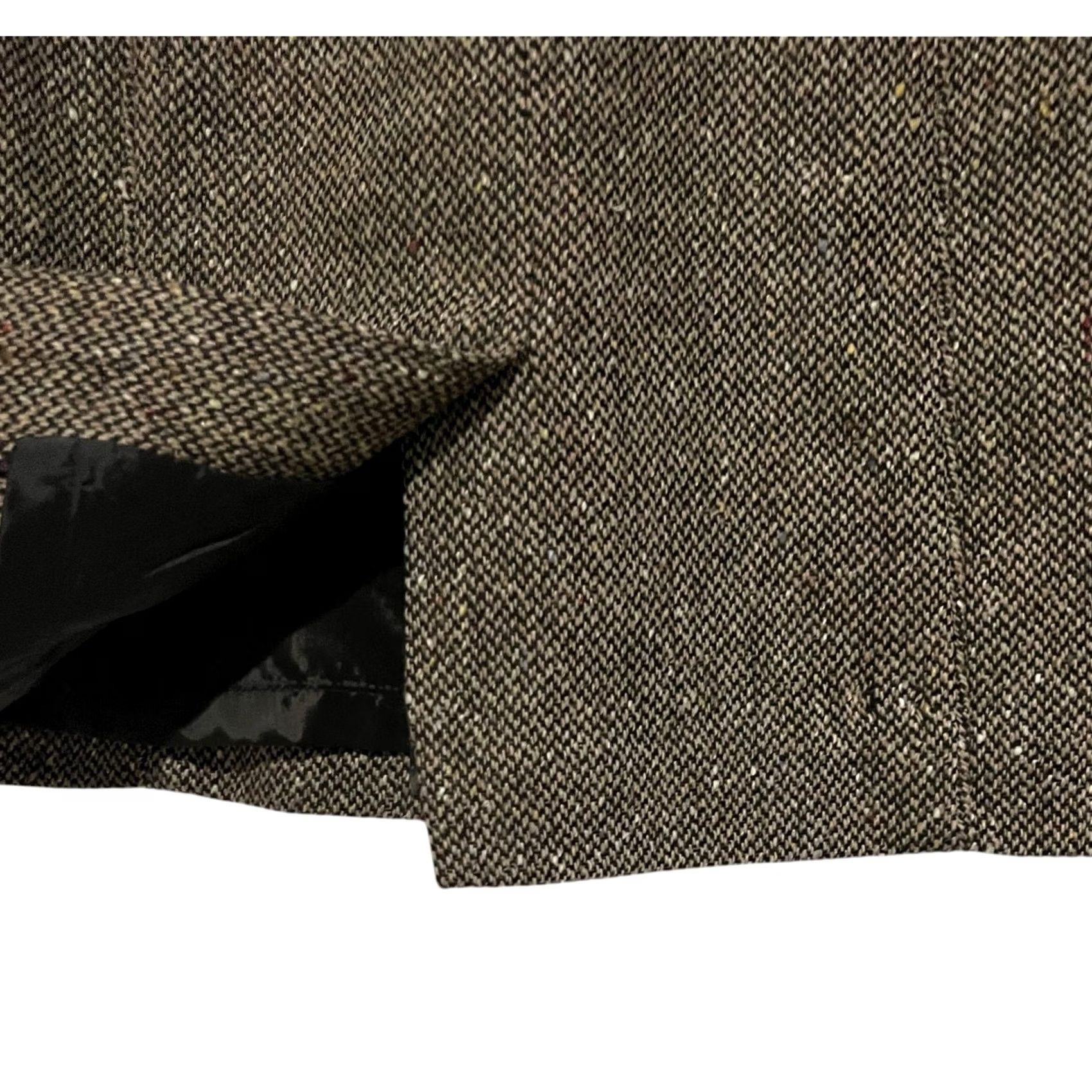 Brooks Brothers Brooks Brothers Wool Blend Pencil Skirt Sz 2 Brown Tweed Preppy Academia Wool Blend Pencil Skirt Women Size 2 Brown Plaid Knee Length Vintage? No. Size 26" / US 2 / IT 38 - 5 Thumbnail
