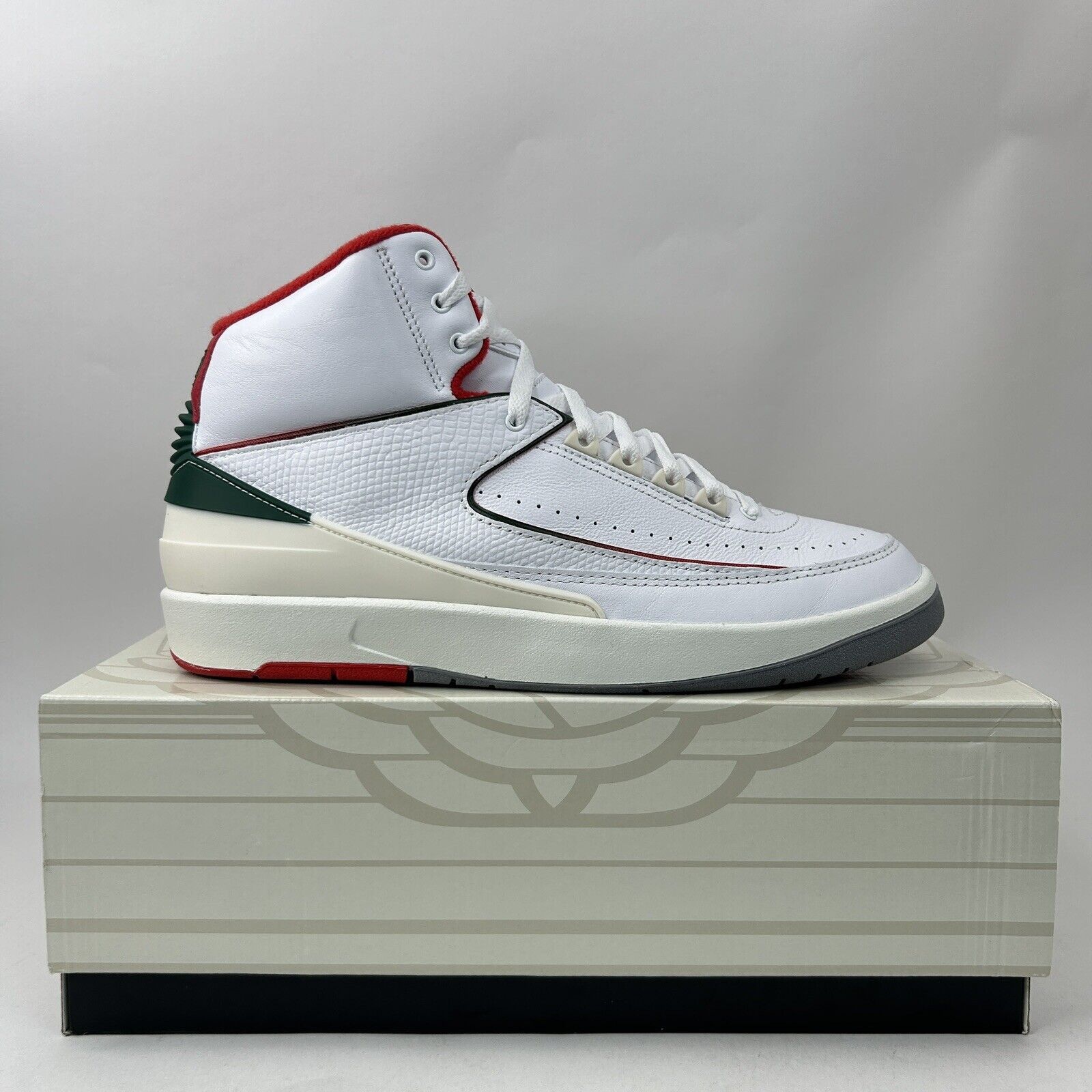 Nike Nike Air Jordan 2 Retro “Origins/White Fire Red” 2024 Size US 11 / EU 44 - 4 Thumbnail