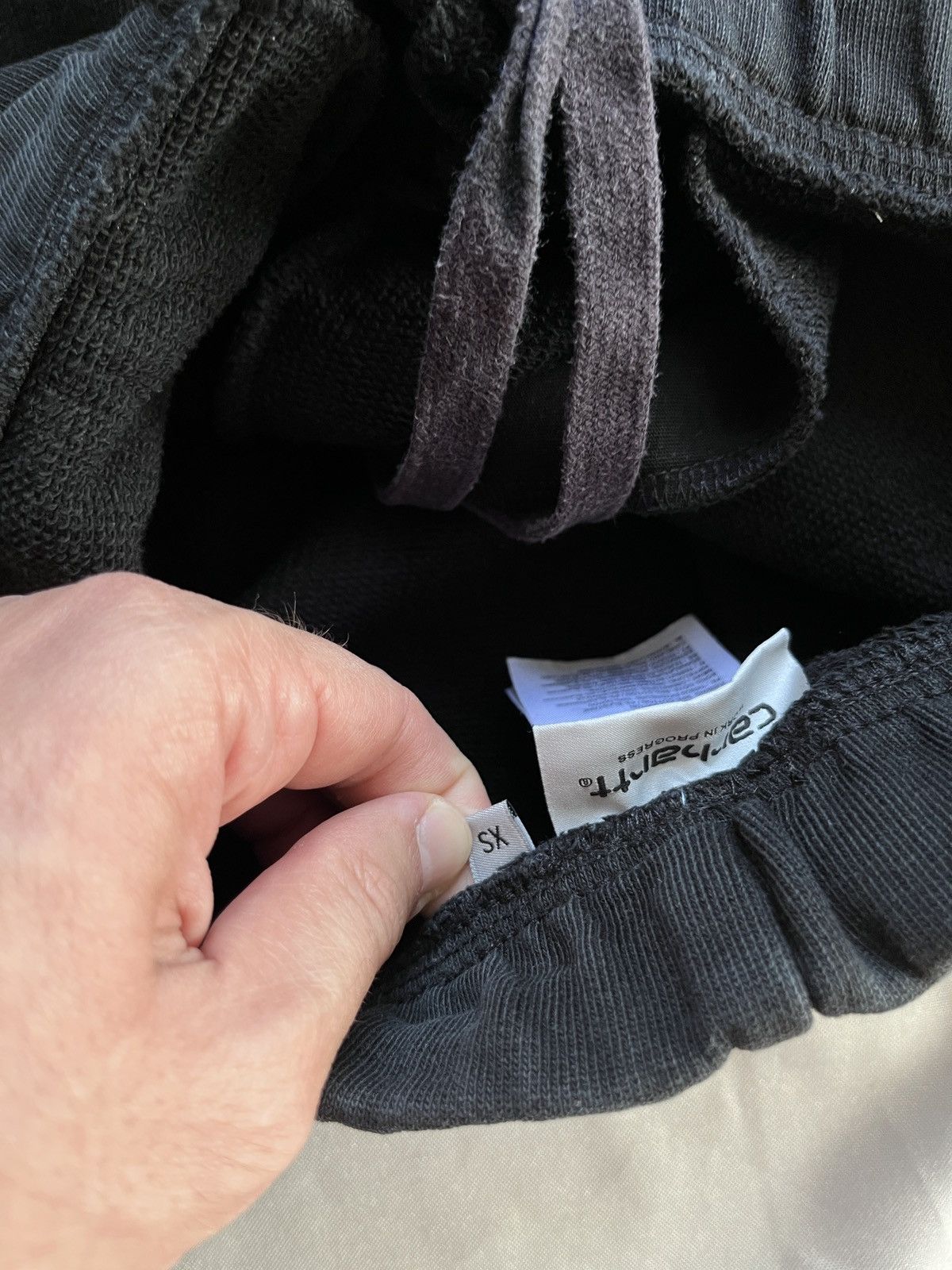 Carhartt Wip Carhartt Wip Pocket Sweat Shorts Black Size US 28 / EU 44 - 9 Thumbnail