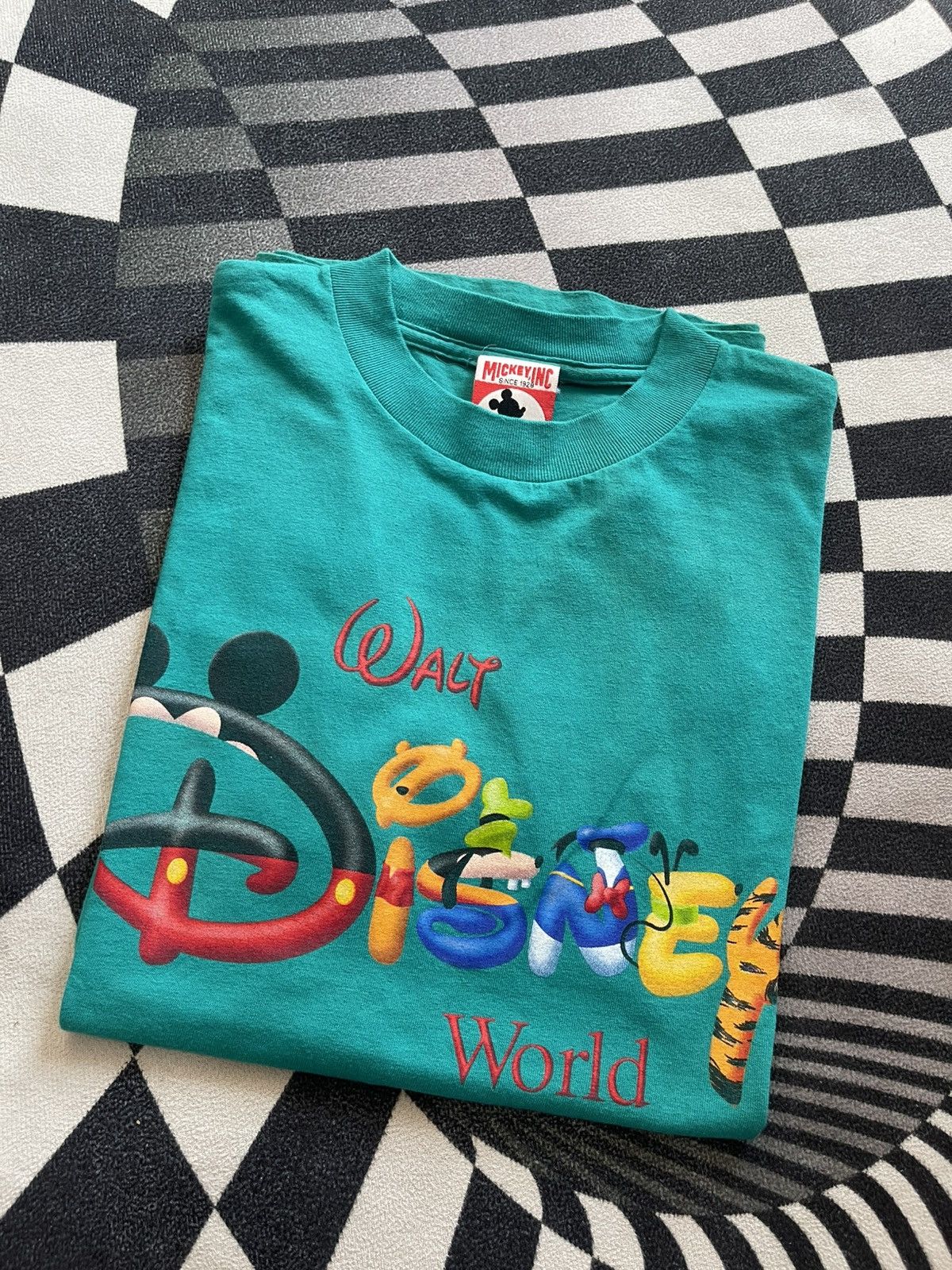 Disney Vintage 90s Walt Disney World "Character Letters" Tee Size US M / EU 48-50 / 2 - 1 Thumbnail
