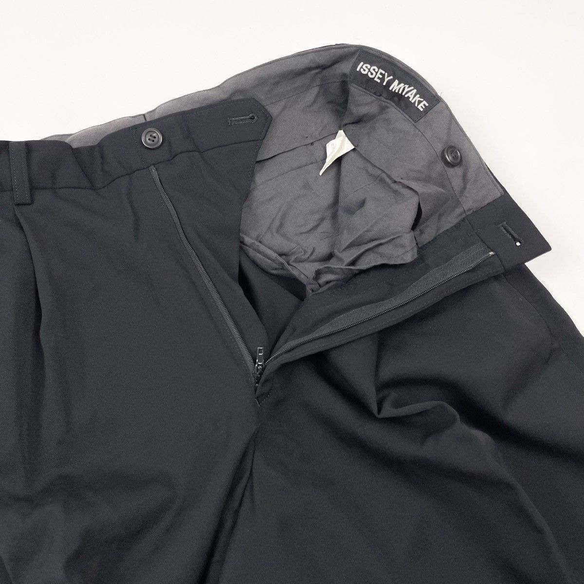 Issey Miyake Pleated Japanese Smart Trousers Black Size US 29 - 3 Thumbnail