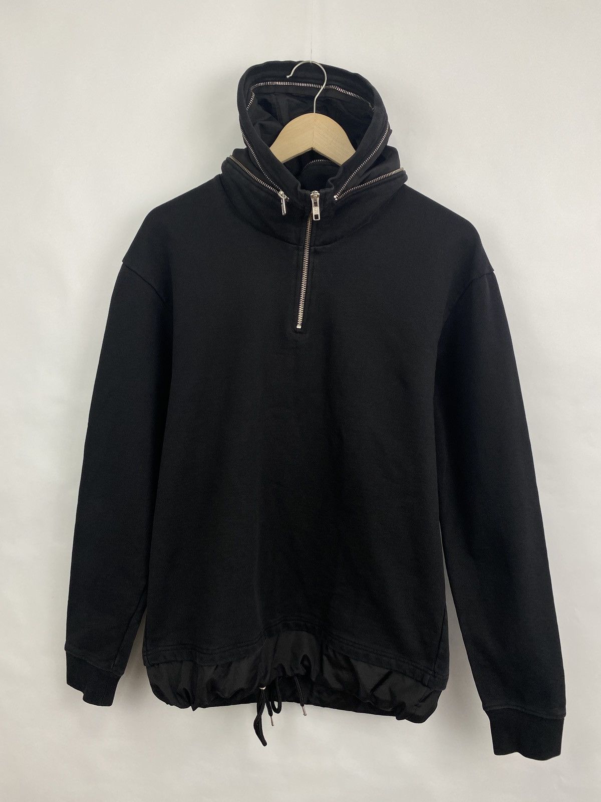 Alexander McQueen Y2K Alexander McQueen Zipped Collar Black Hoodie Rare Retro Size US S / EU 44-46 / 1 - 3 Thumbnail