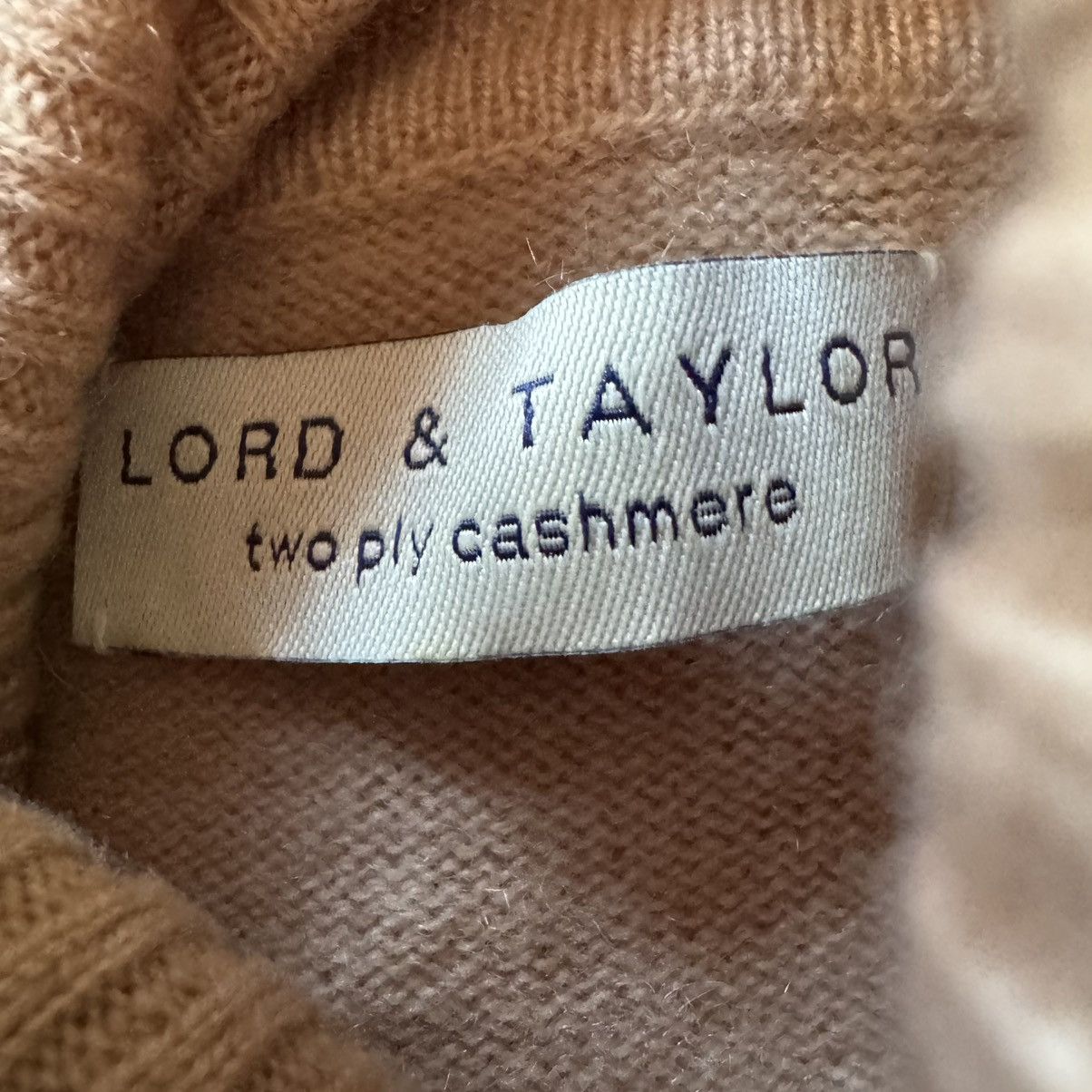 Lord & Taylor Vintage Lord & Taylor Cashmere Turtleneck Sweater Size M / US 6-8 / IT 42-44 - 6 Thumbnail
