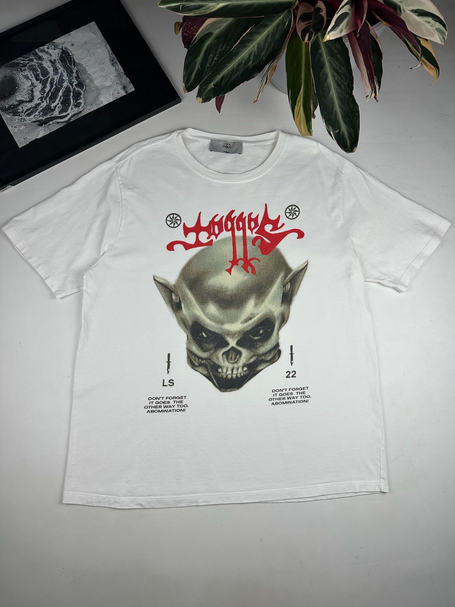 Other Luka Sabbat for ABOUT YOU Shirt monster skull vampire Size US M / EU 48-50 / 2 - 2 Thumbnail