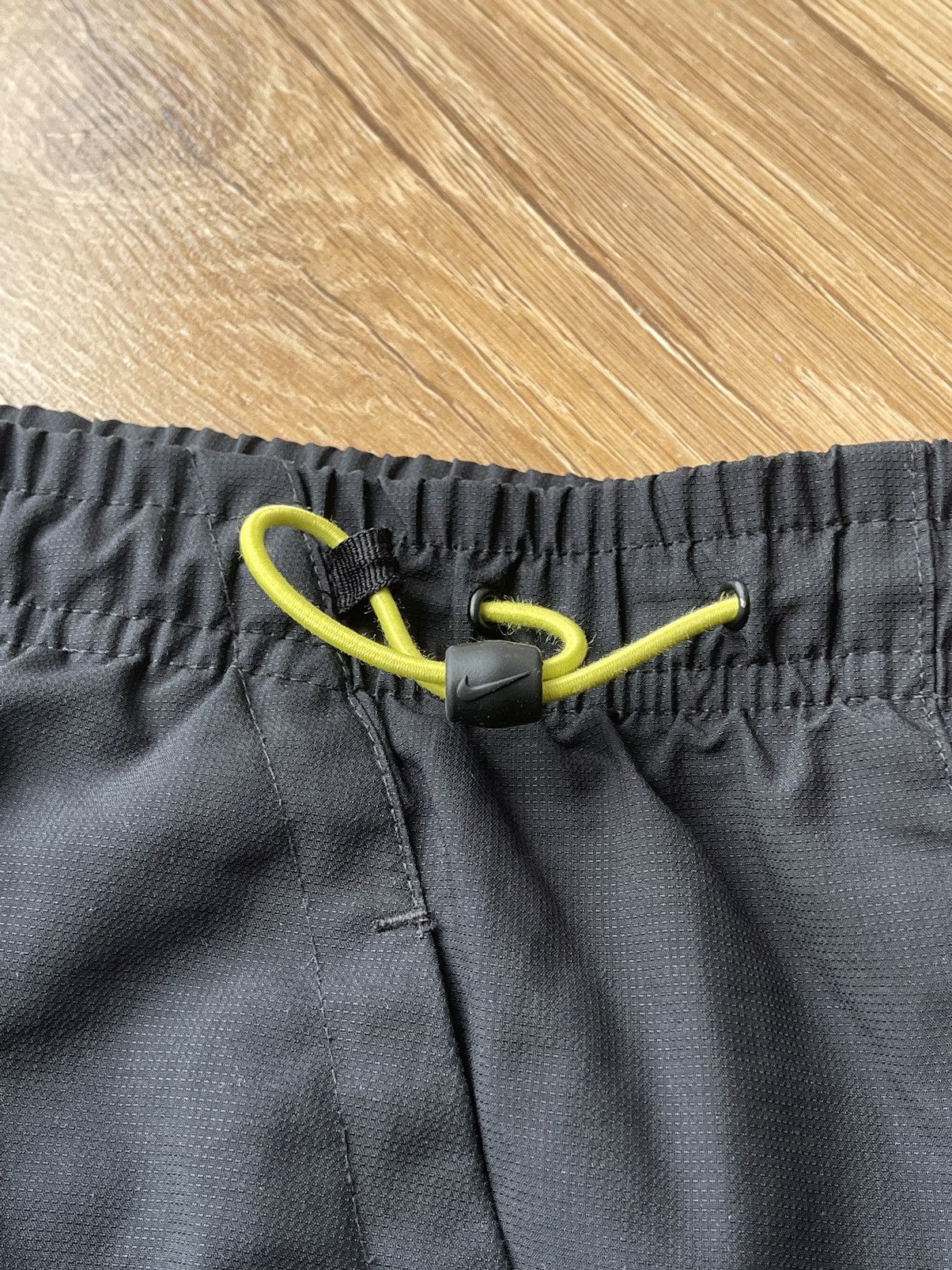 Nike Vintage Nike Air Logo Baggy Parachute Track Pants Size S Size US 34 / EU 50 - 11 Thumbnail