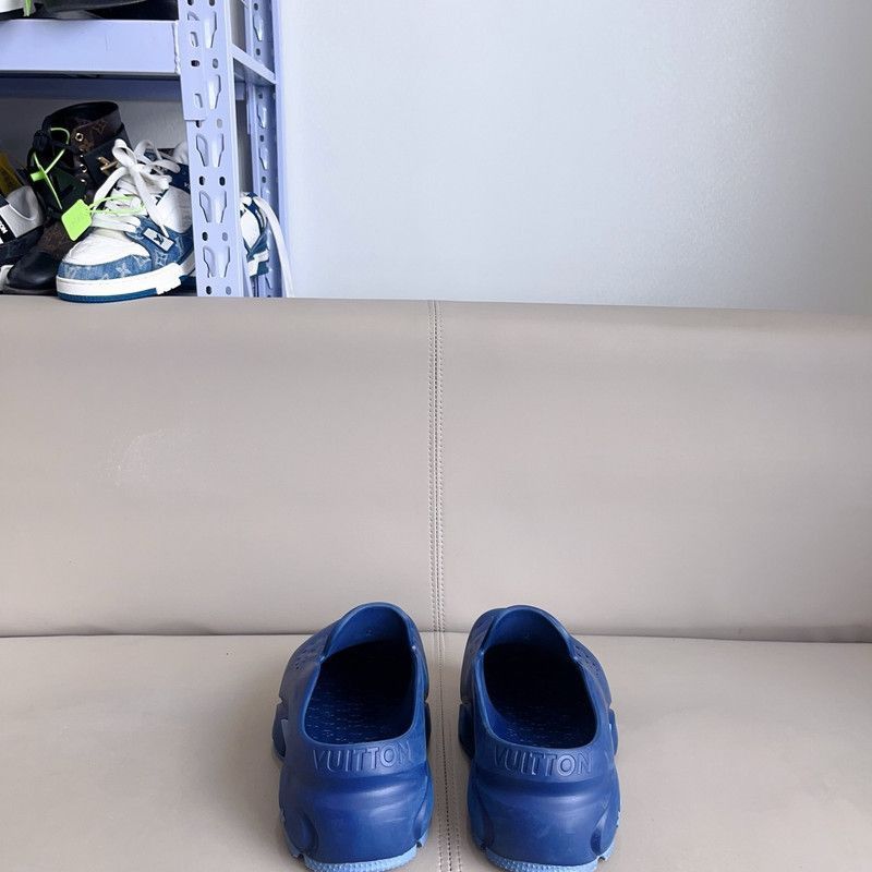 Louis Vuitton Louis Vuitton Shark Slippers in Deep Blue Size US 8 / IT 38 - 3 Thumbnail