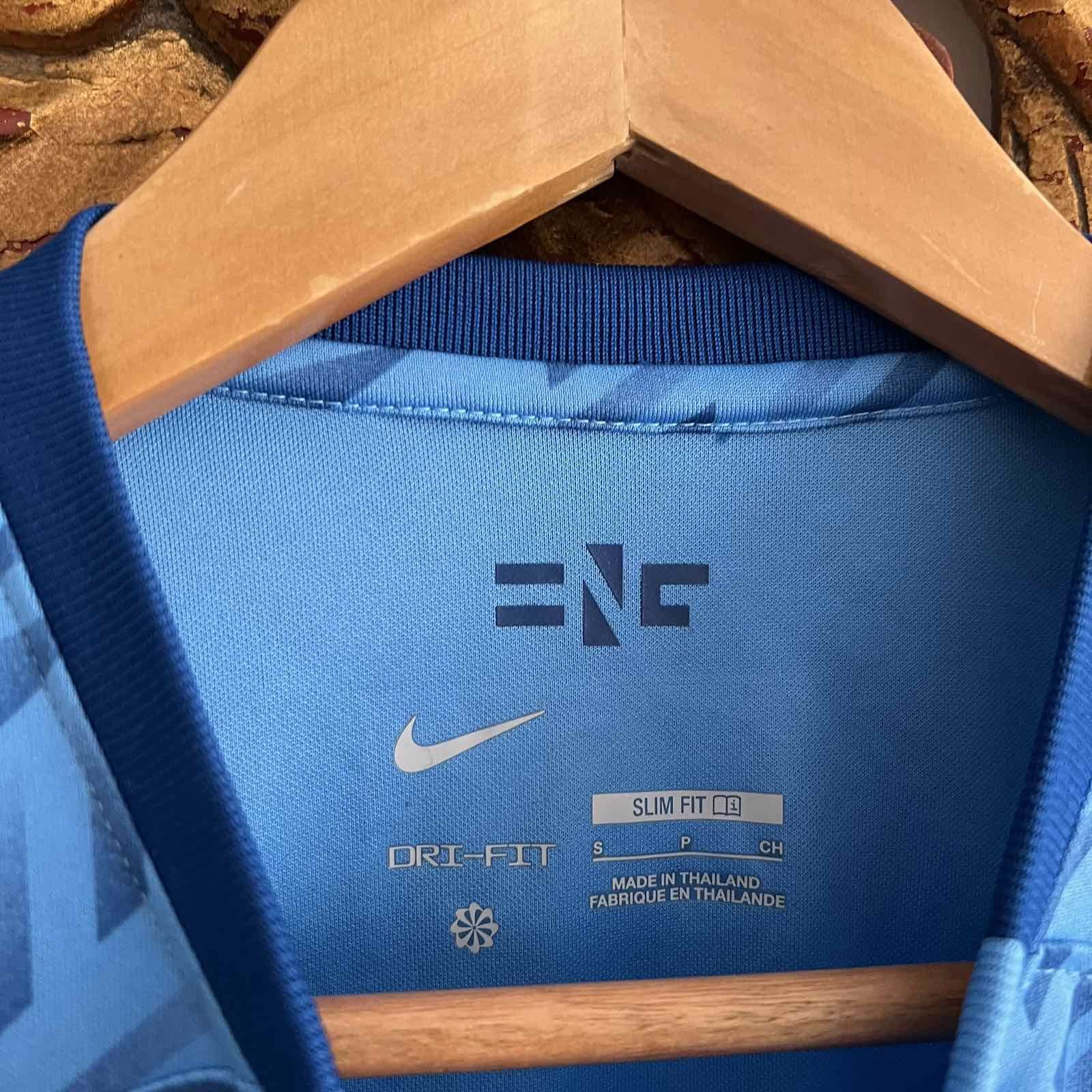 Nike Rare Nike England Soccer Jersey Sz S Size US S / EU 44-46 / 1 - 4 Thumbnail