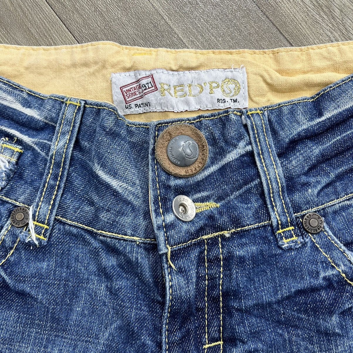 If Six Was Nine Y2K RedPepper Embrodered Distressed Lgb Faded Flared Jeans Size 28" / US 6 / IT 42 - 10 Thumbnail