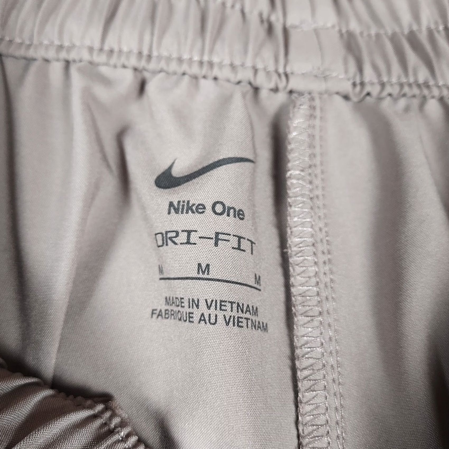 Nike Nike Dri-FIT Women’s Joggers Pants M Taupe Brown Lightweight Training Activewear Jogger Autumn Spring Winter Mens Womens Girls Boys Size 32" / US 10 / IT 46 - 4 Thumbnail
