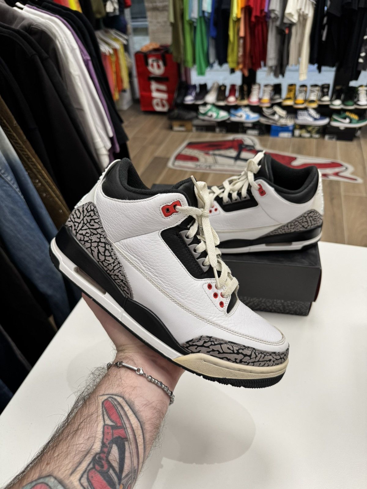 Jordan Brand × Nike Jordan 3 retro infrared 42 (2010) Size US 8.5 / EU 41-42 - 1 Thumbnail