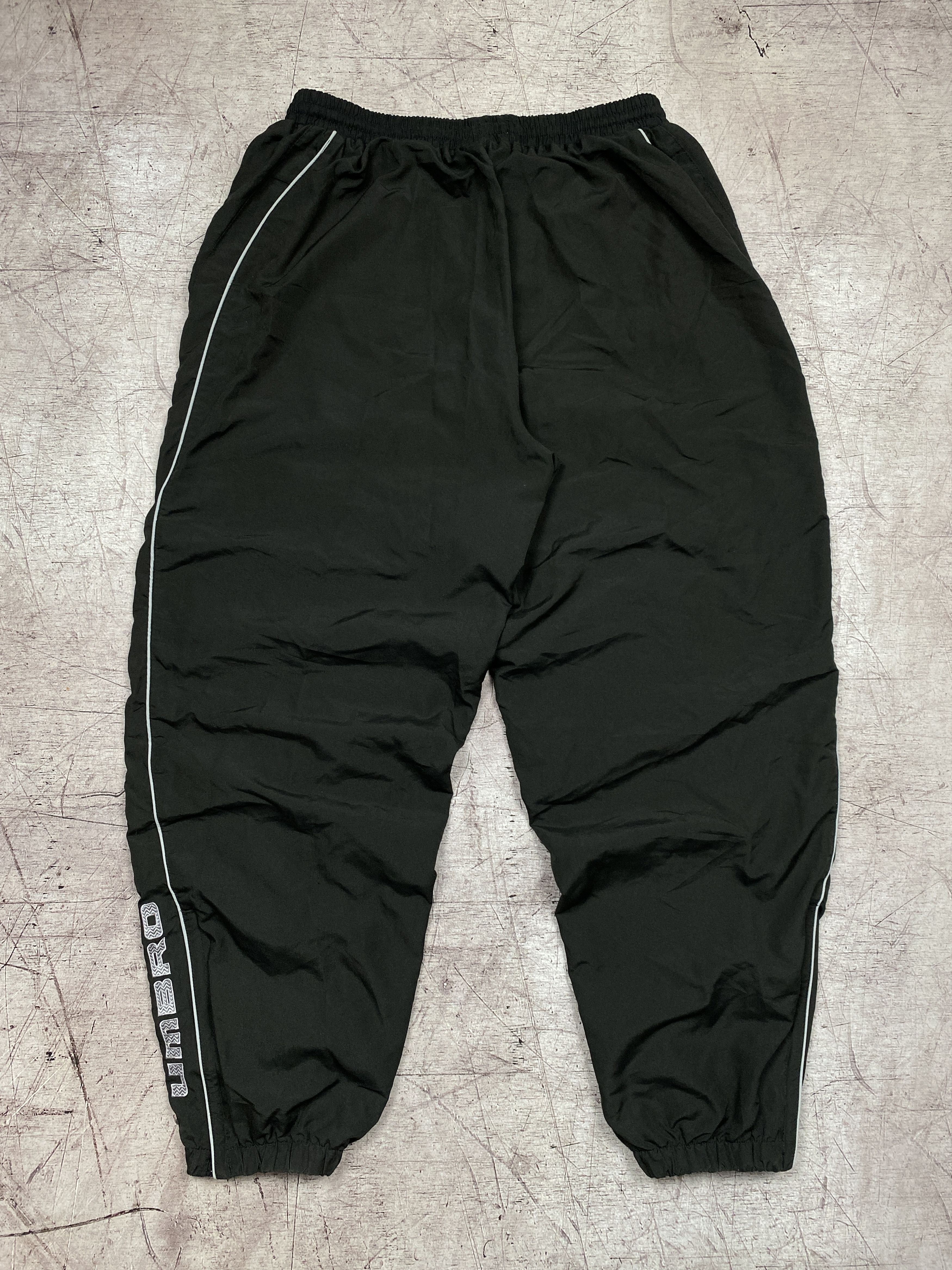 Umbro × Vintage Umbro Vintage Mens Nylon Baggy Pants Drill Style Size US 38 / EU 54 - 7 Thumbnail