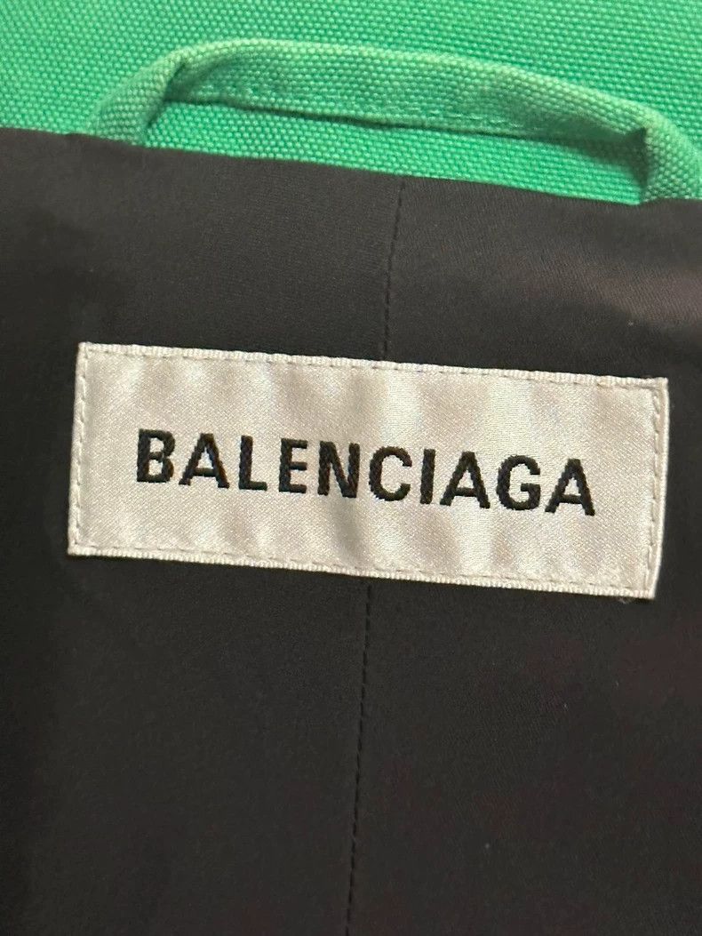 Balenciaga Balenciaga size 36 Waterproof Surf Jacket Size US M / EU 48-50 / 2 - 5 Thumbnail