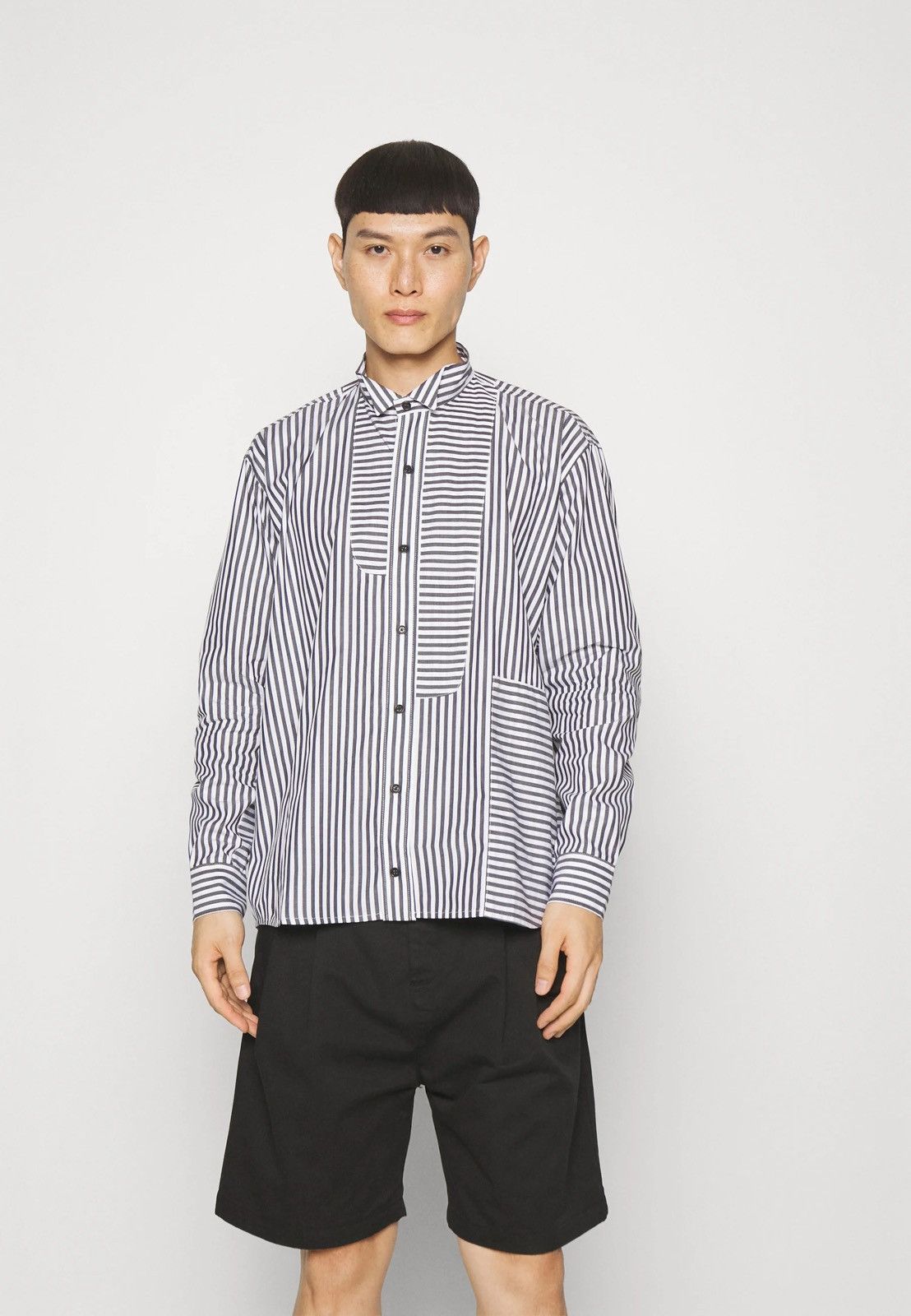 Henrik Vibskov !DS! AW23 Henrik Vibskov Chow Stripped White Black Shirt Size US L / EU 52-54 / 3 - 3 Thumbnail