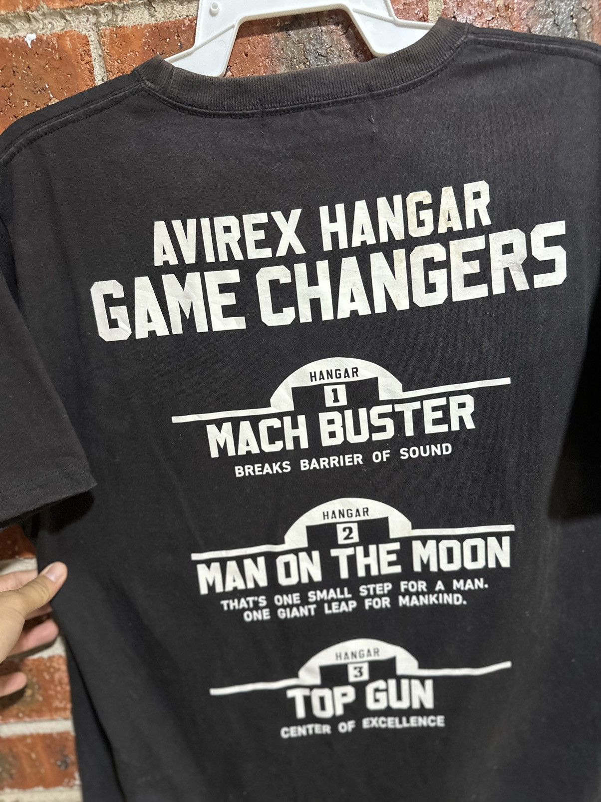 Avirex Vintage Avirex Hangar Sun Faded Tee Size US L / EU 52-54 / 3 - 10 Thumbnail
