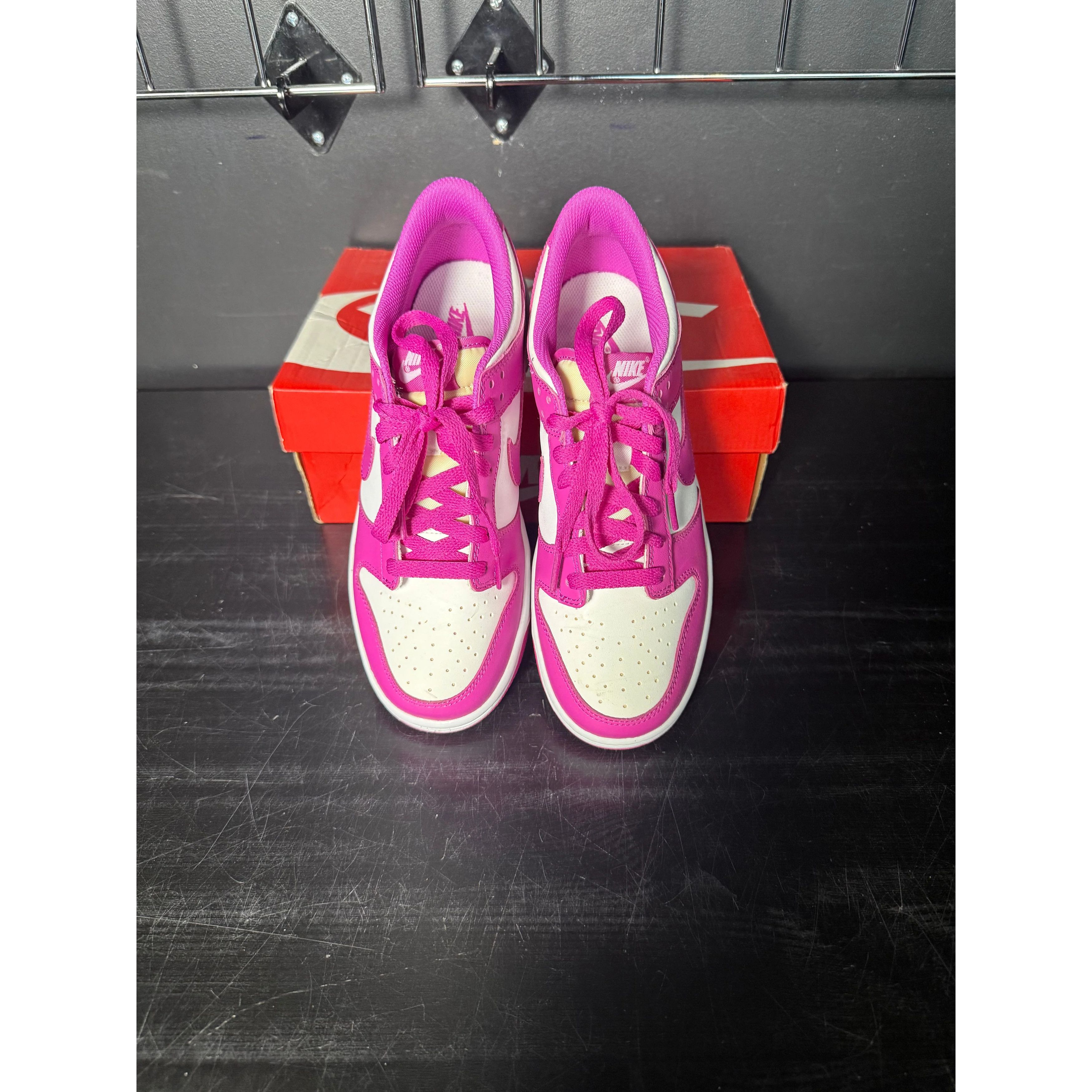 Nike Nike Dunk Low "Laser Fuchsia" (GS) **PRE-OWNED** - Size 7 Size US 7 / EU 40 - 3 Thumbnail