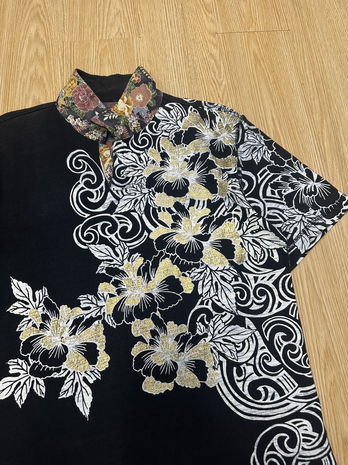 Karakuri Tamashii Vintage Sukajan Art Flower Koi Tshirt A891 Size US L / EU 52-54 / 3 - 2 Thumbnail