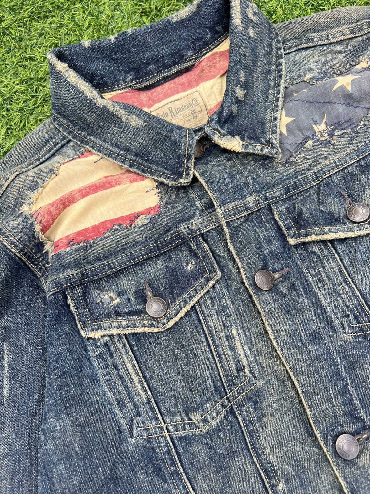 Polo Ralph Lauren Polo Ralph Lauren Distressed American 🇺🇸 Denim Trucker Jacket Size US M / EU 48-50 / 2 - 17 Thumbnail