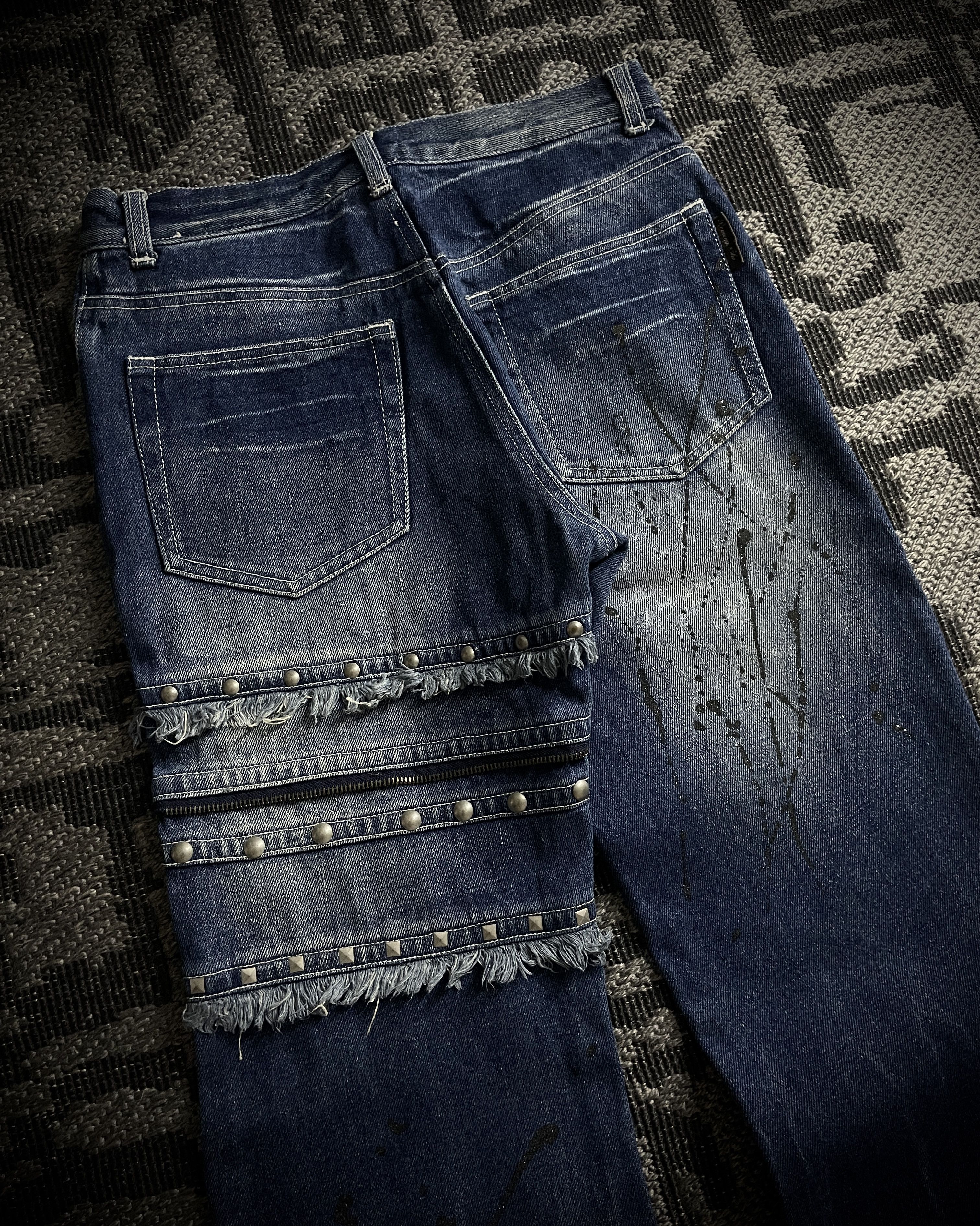 BERNINGS SHO Bernings Sho Distressed Poem Studded Bootcut Denim Size US 29 - 8 Thumbnail