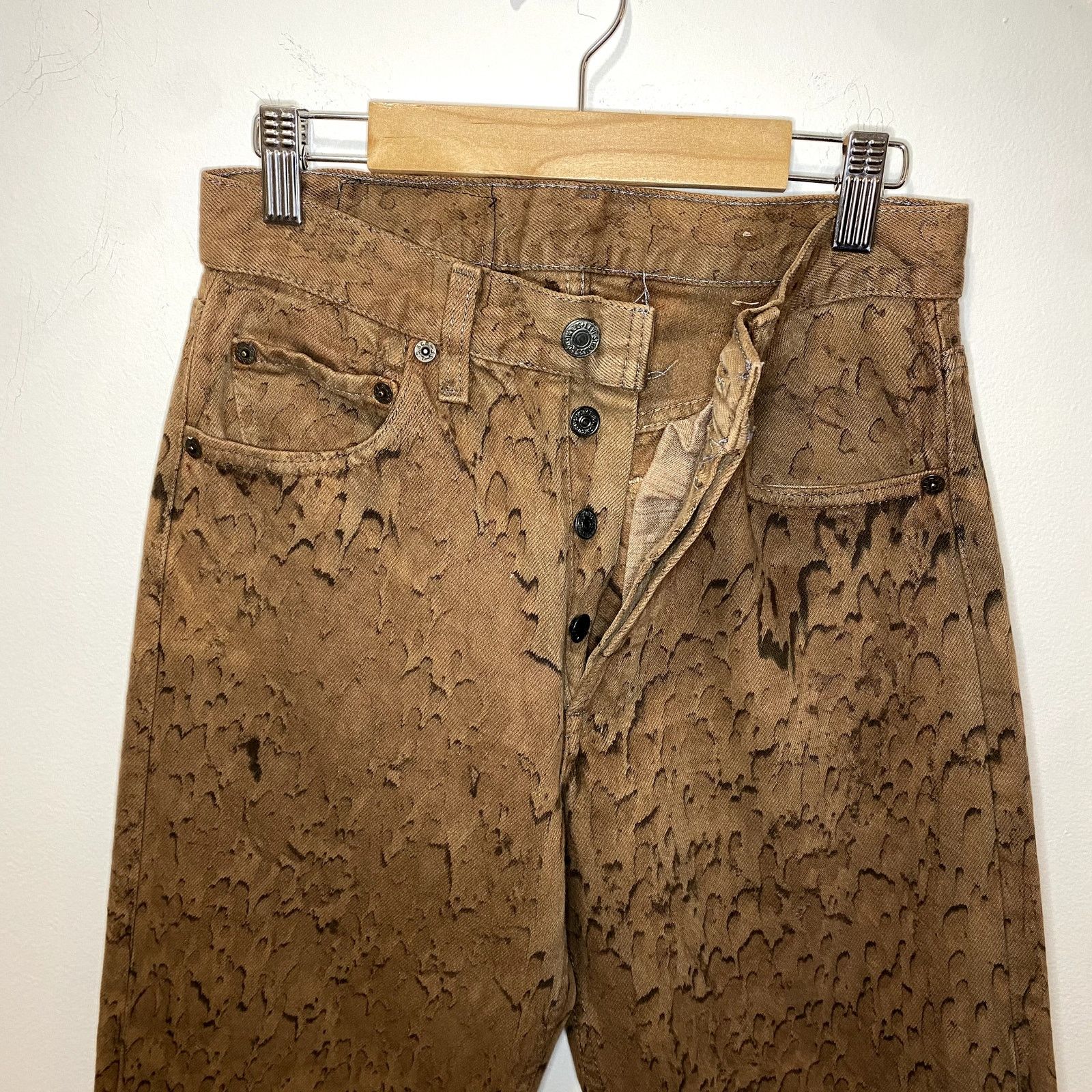 Levi's Vintage Levi's 501 Button Fly Denim Jeans Cheetah Print Size 26" / US 2 / IT 38 - 4 Thumbnail